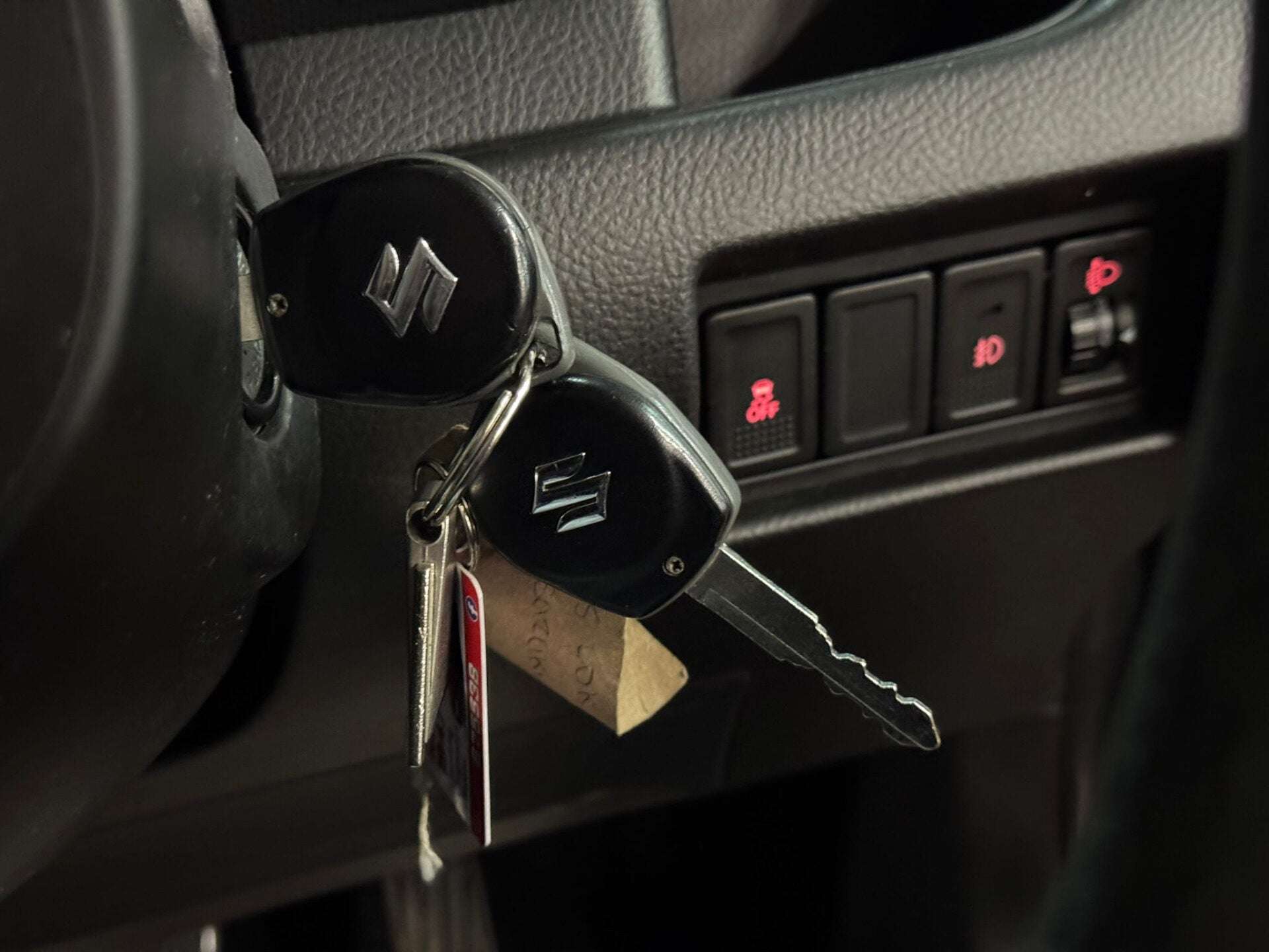 2015 SUZUKI SWIFT 2015 SUZUKI SWIFT