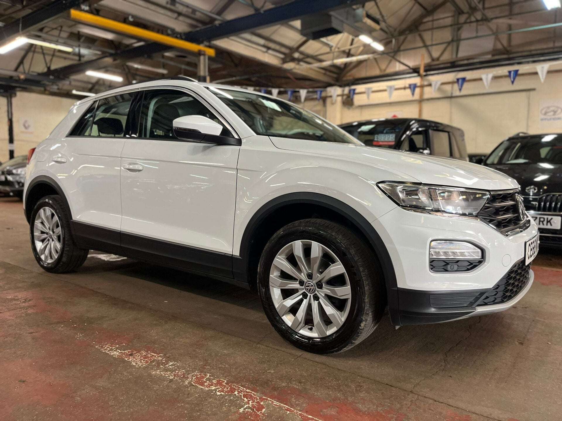 A 2018 VOLKSWAGEN T-ROC SE TSI A 2018 VOLKSWAGEN T-ROC SE TSI