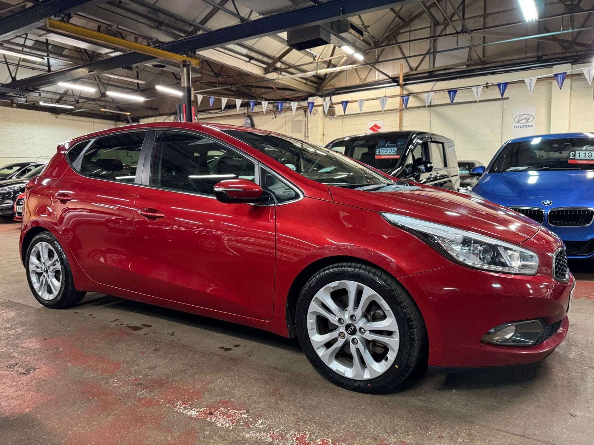 A 2014 KIA CEED CRDI 4 ECODYNAMICS A 2014 KIA CEED CRDI 4 ECODYNAMICS