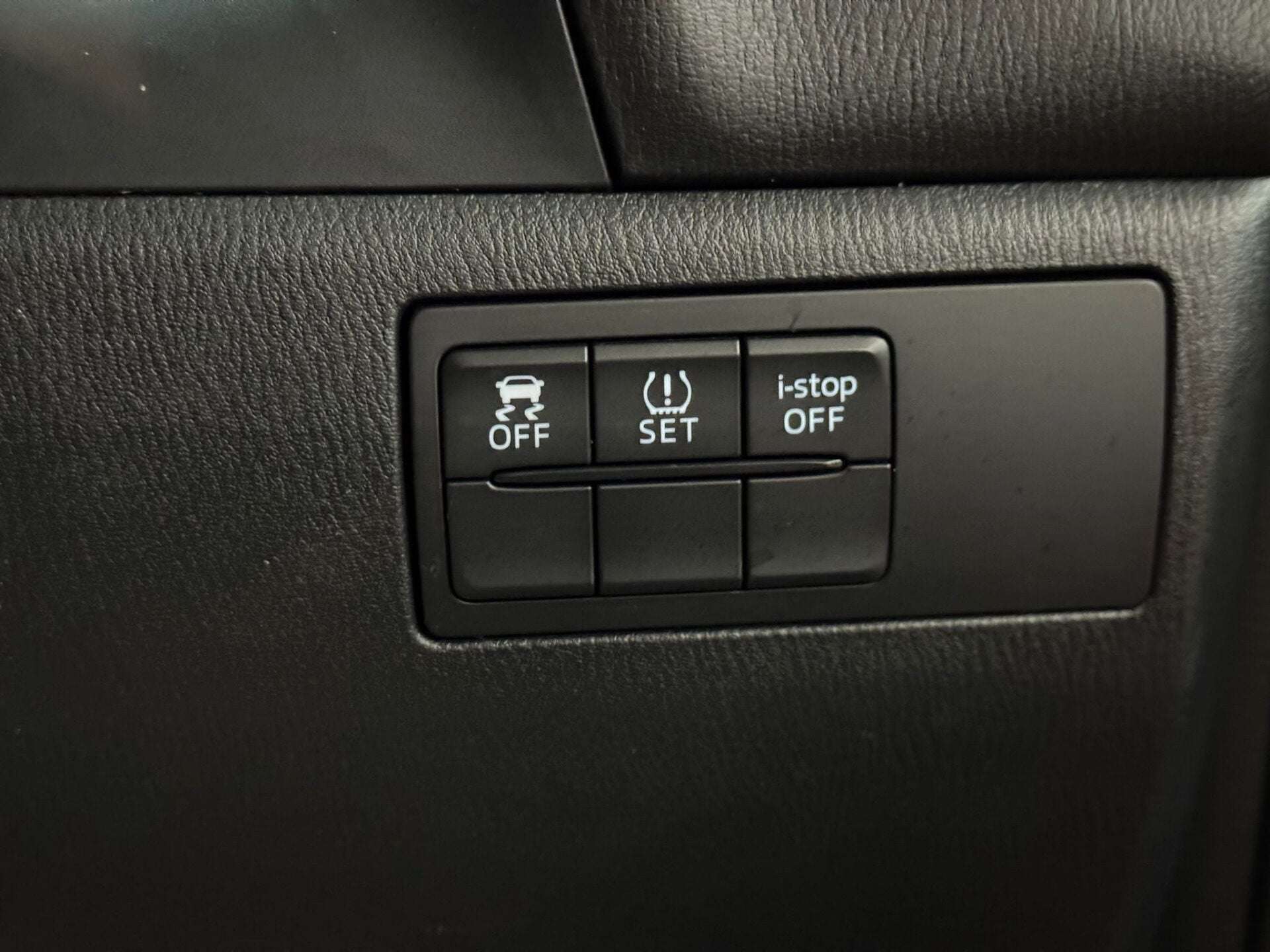 2016 MAZDA 3 2016 MAZDA 3