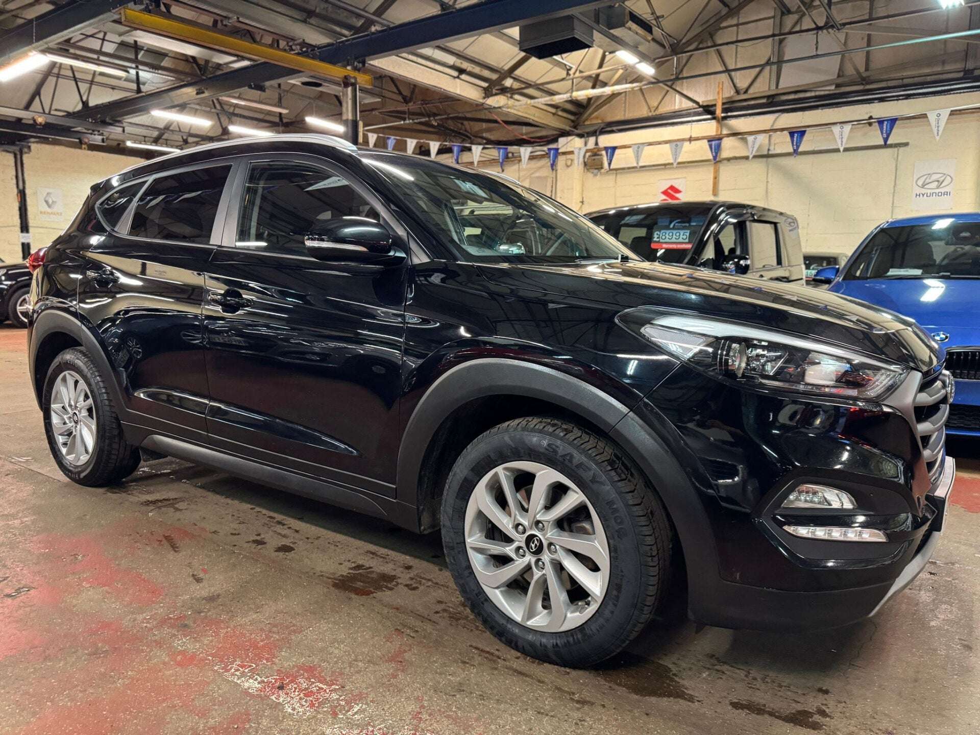 A 2017 HYUNDAI TUCSON CRDI SE NAV BLUE DRIVE A 2017 HYUNDAI TUCSON CRDI SE NAV BLUE DRIVE