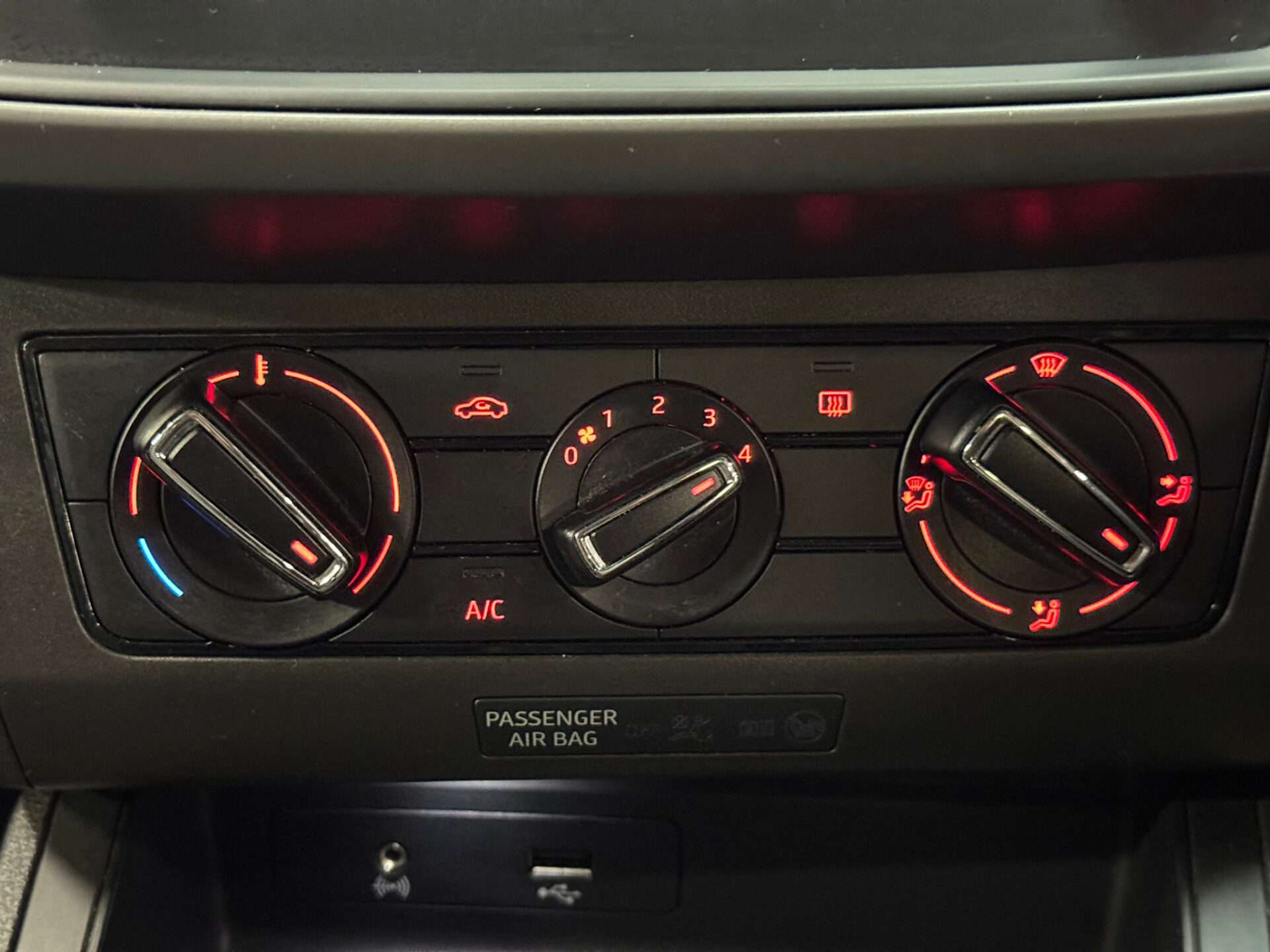 2017 SEAT IBIZA 2017 SEAT IBIZA