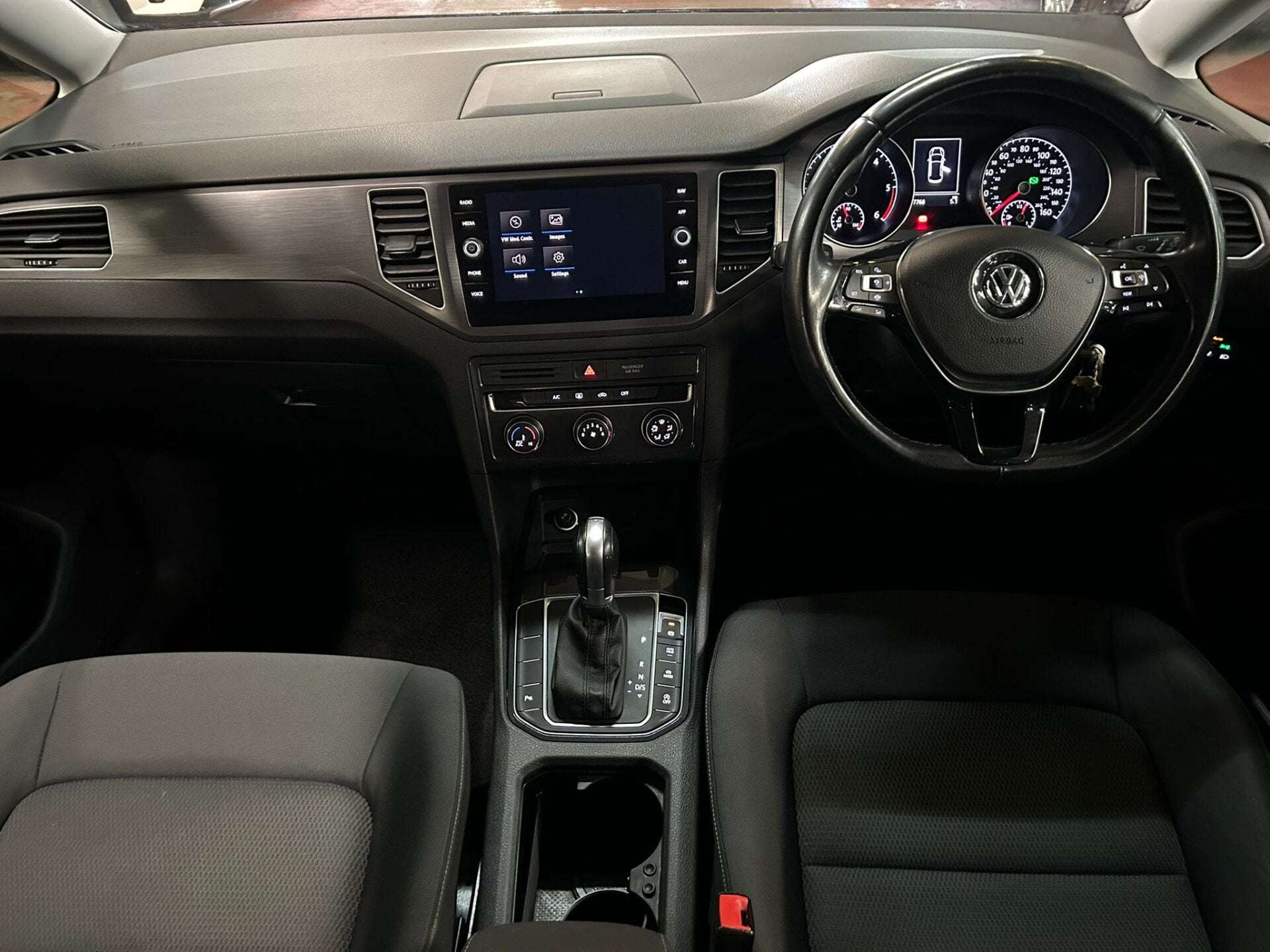 2019 VOLKSWAGEN GOLF SV 2019 VOLKSWAGEN GOLF SV