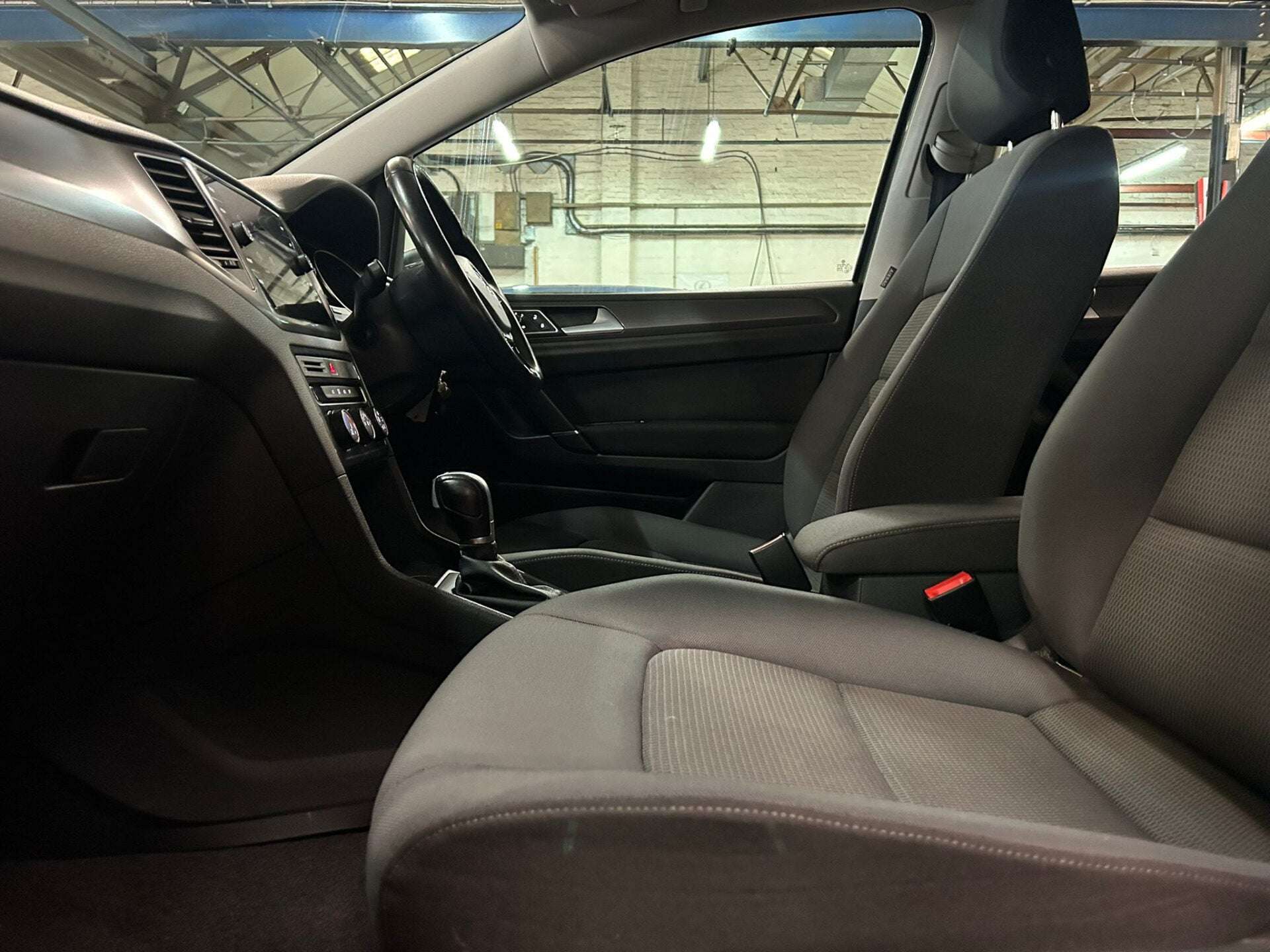 2019 VOLKSWAGEN GOLF SV 2019 VOLKSWAGEN GOLF SV