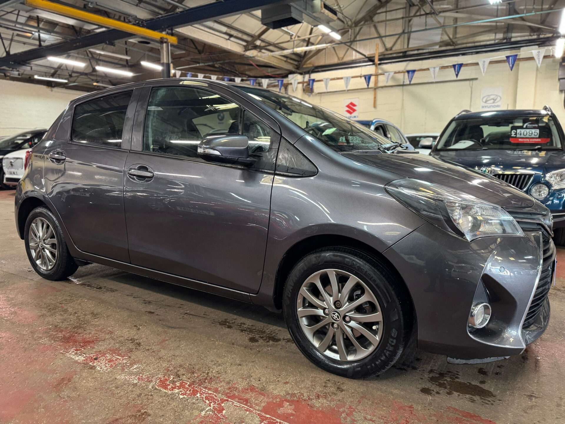 A 2016 TOYOTA YARIS VVT-I ICON A 2016 TOYOTA YARIS VVT-I ICON