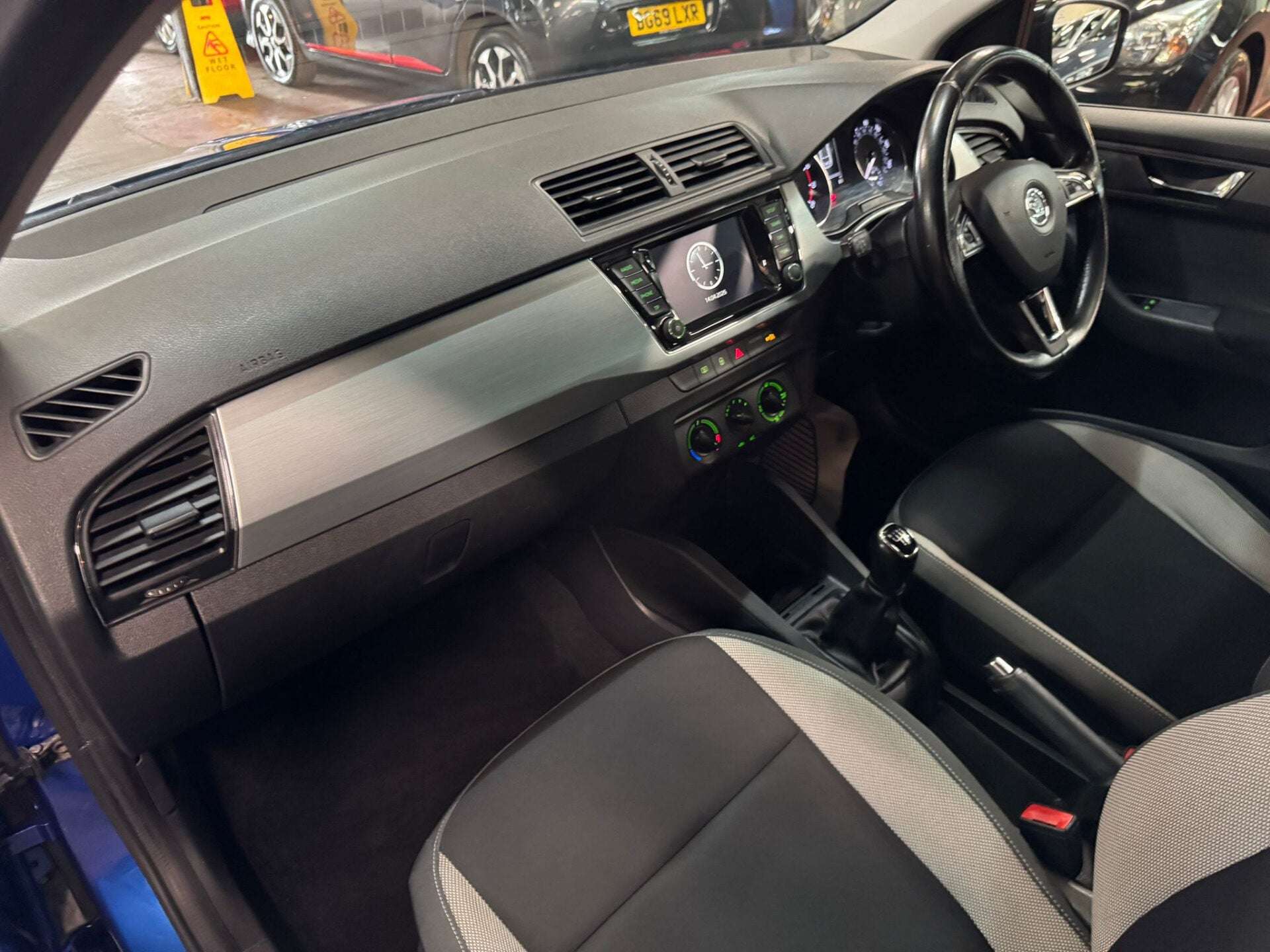 2017 SKODA FABIA 2017 SKODA FABIA