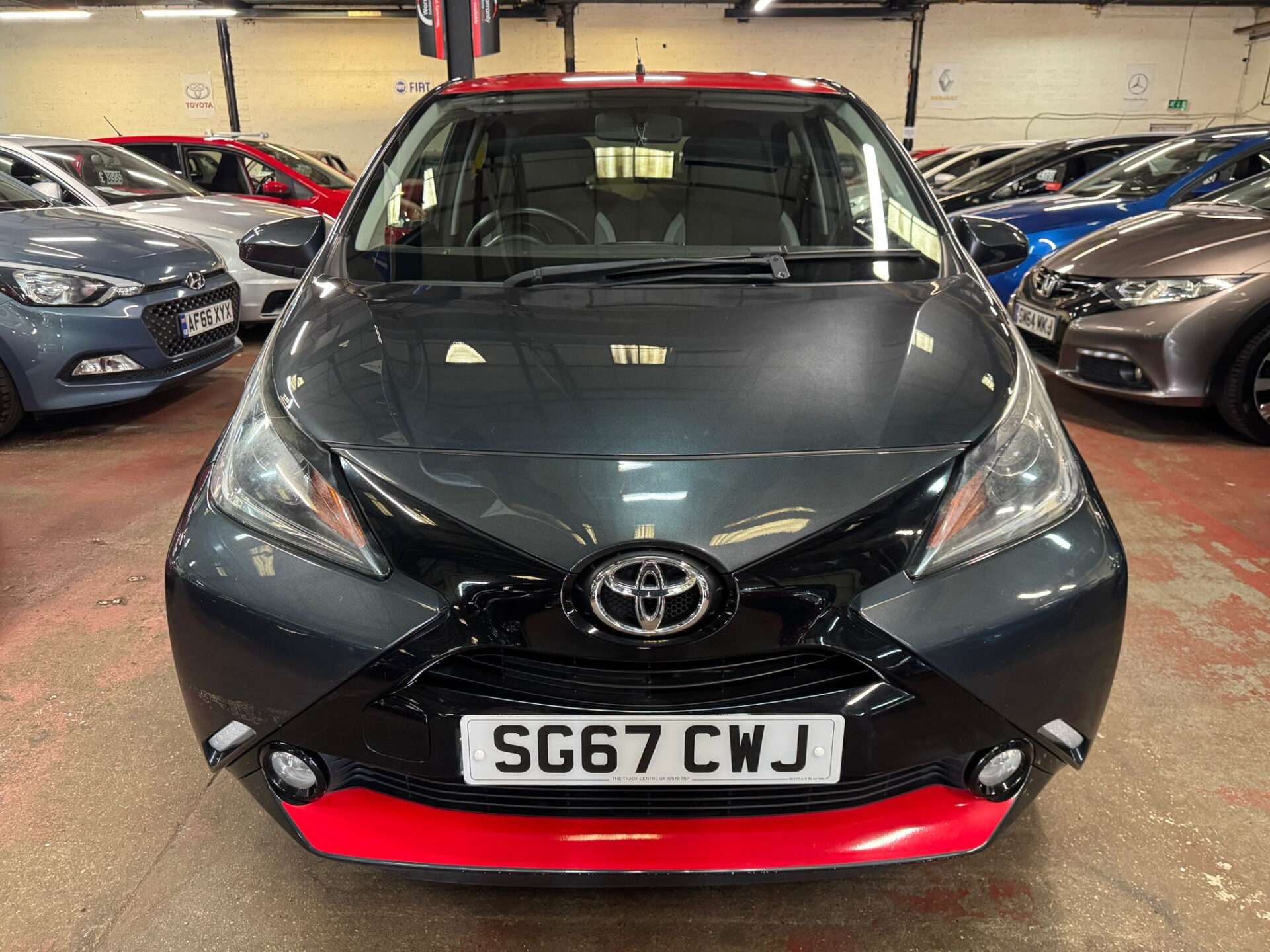 A 2017 TOYOTA AYGO VVT-I X-PRESS A 2017 TOYOTA AYGO VVT-I X-PRESS