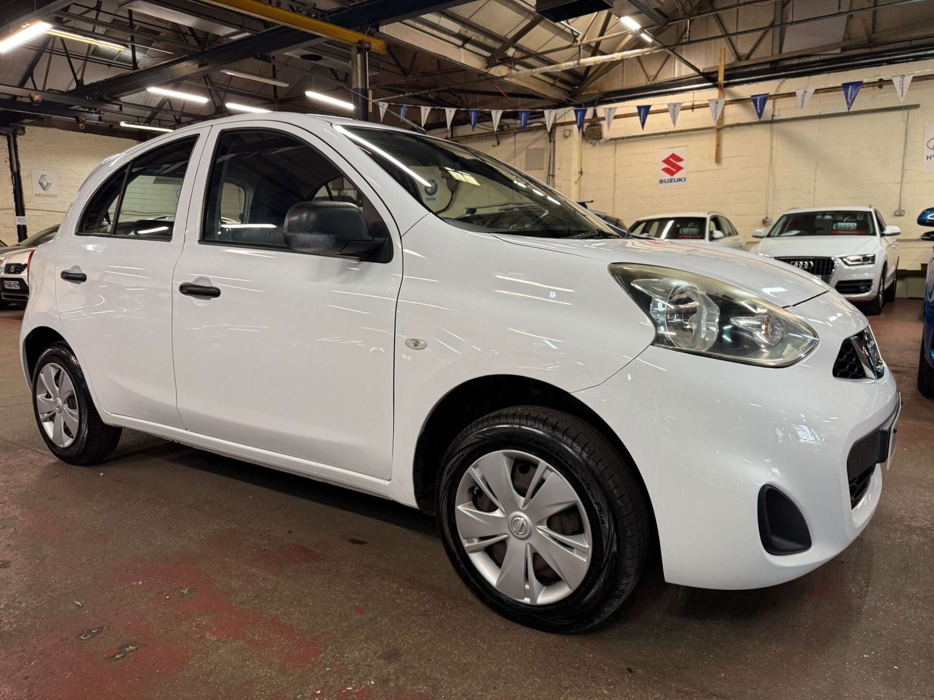 A 2015 NISSAN MICRA VISIA A 2015 NISSAN MICRA VISIA