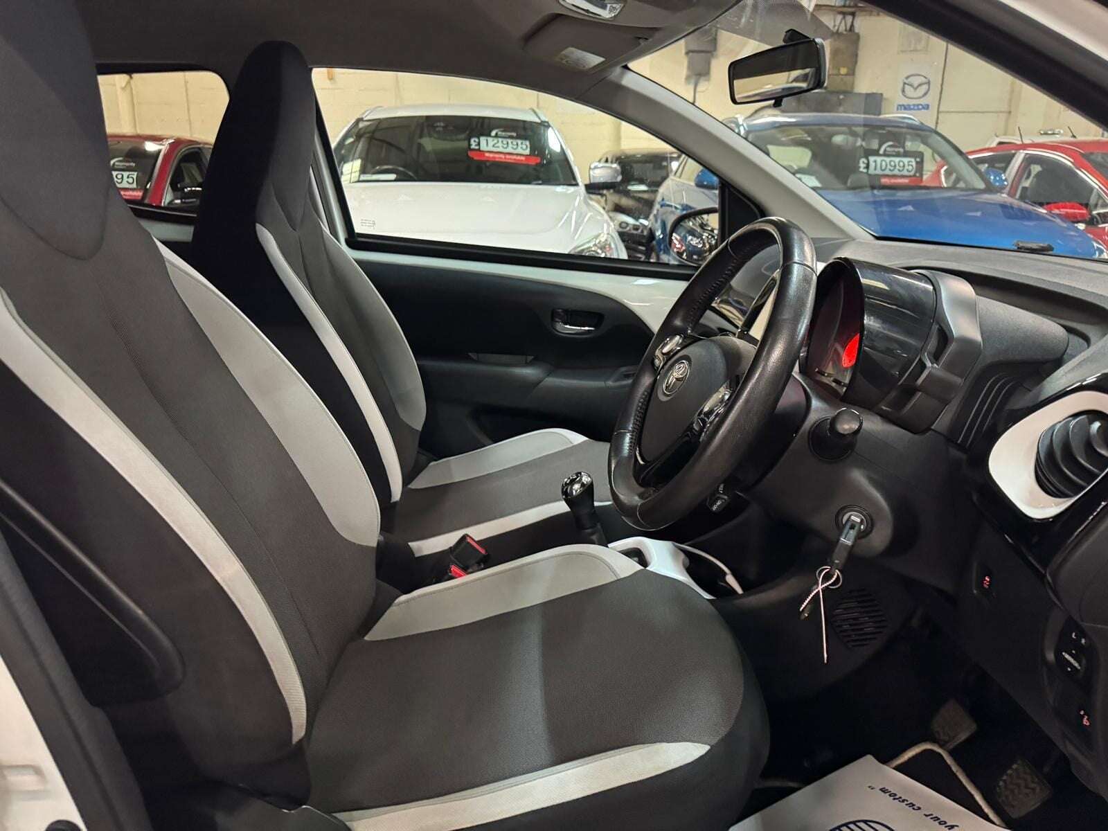 2016 TOYOTA AYGO 2016 TOYOTA AYGO