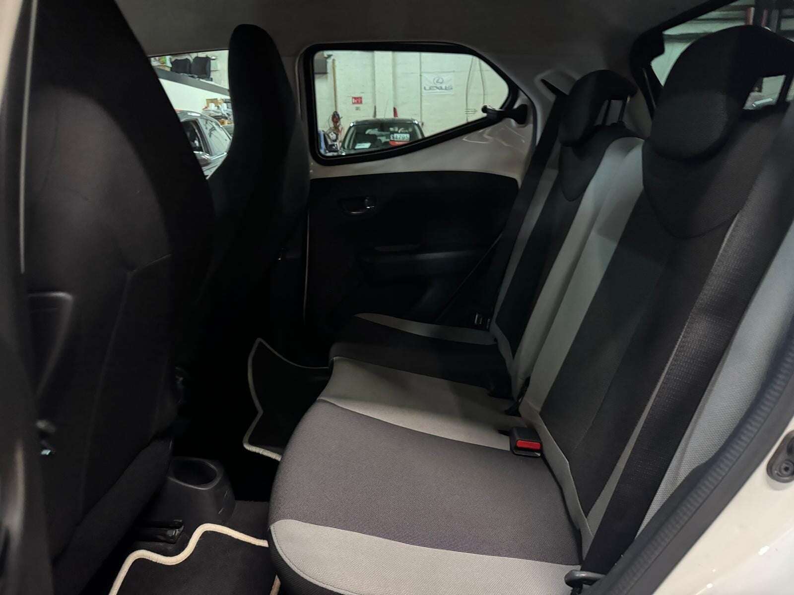 2016 TOYOTA AYGO 2016 TOYOTA AYGO