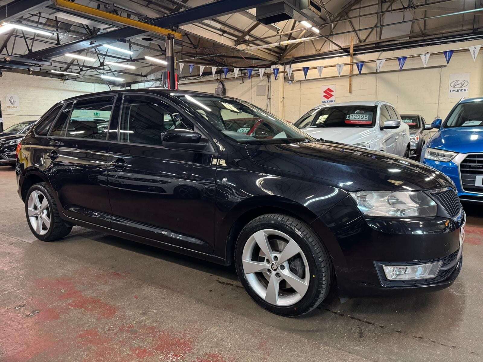 A 2015 SKODA RAPID SPACEBACK SE TECH GREENTECH TSI A 2015 SKODA RAPID SPACEBACK SE TECH GREENTECH TSI