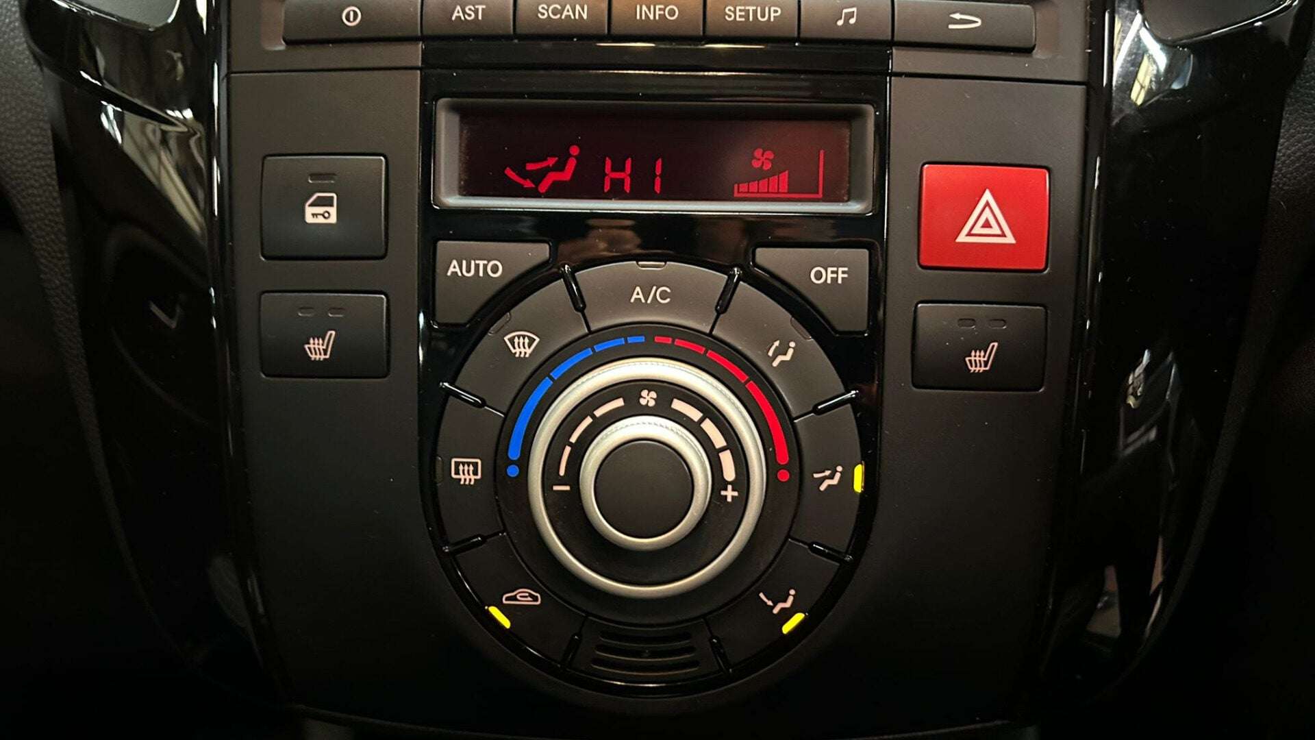 2012 KIA VENGA 2012 KIA VENGA