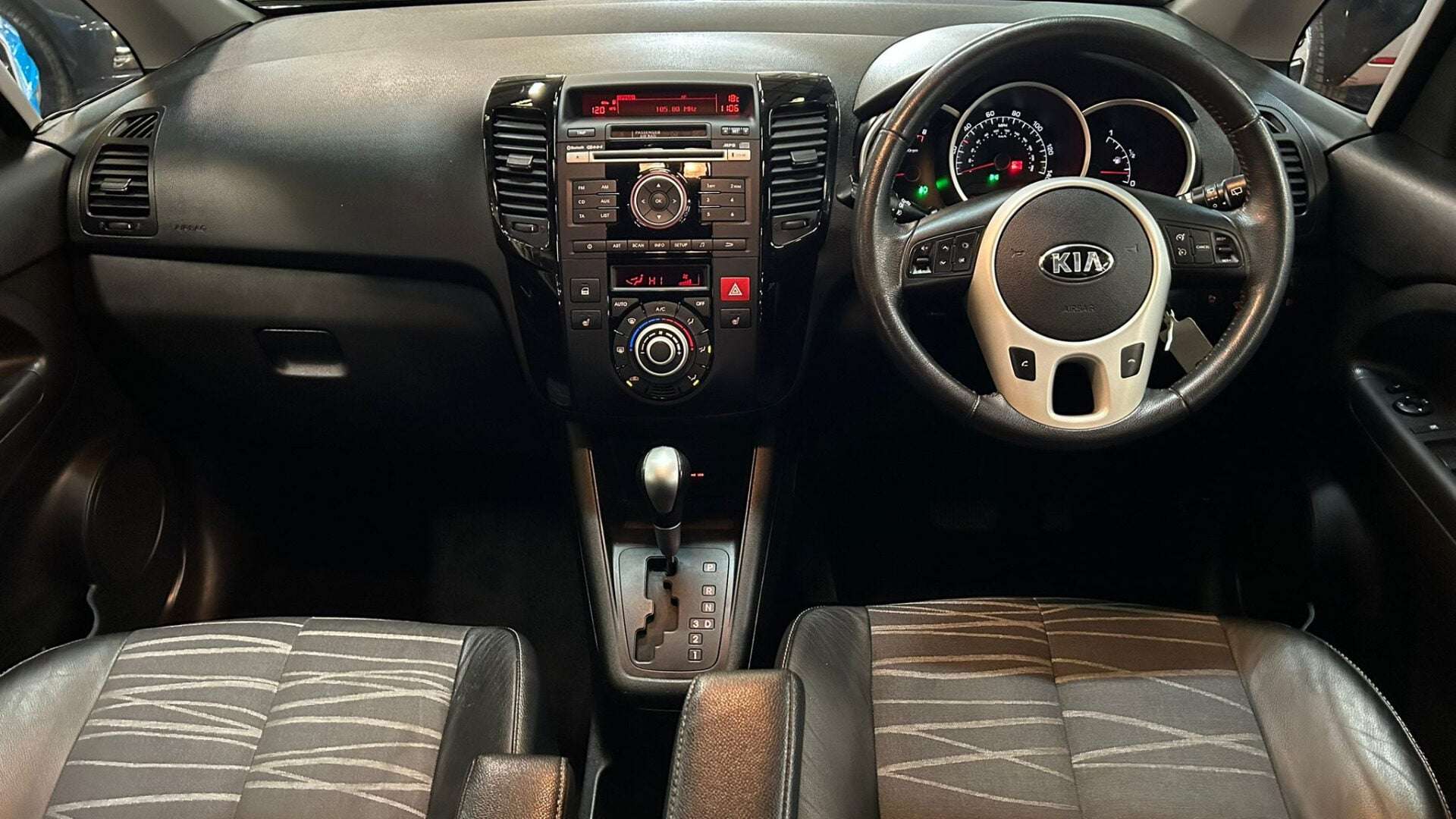 2012 KIA VENGA 2012 KIA VENGA