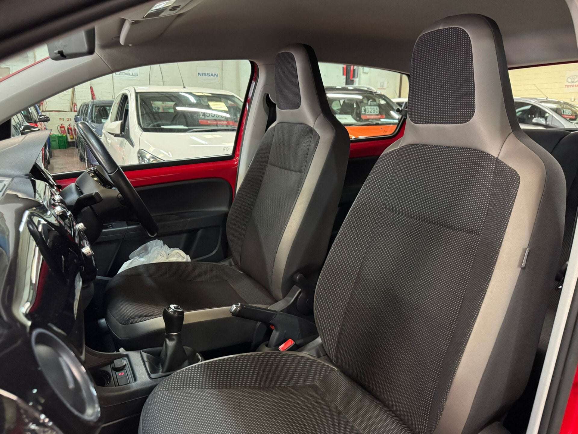 2016 VOLKSWAGEN UP 2016 VOLKSWAGEN UP