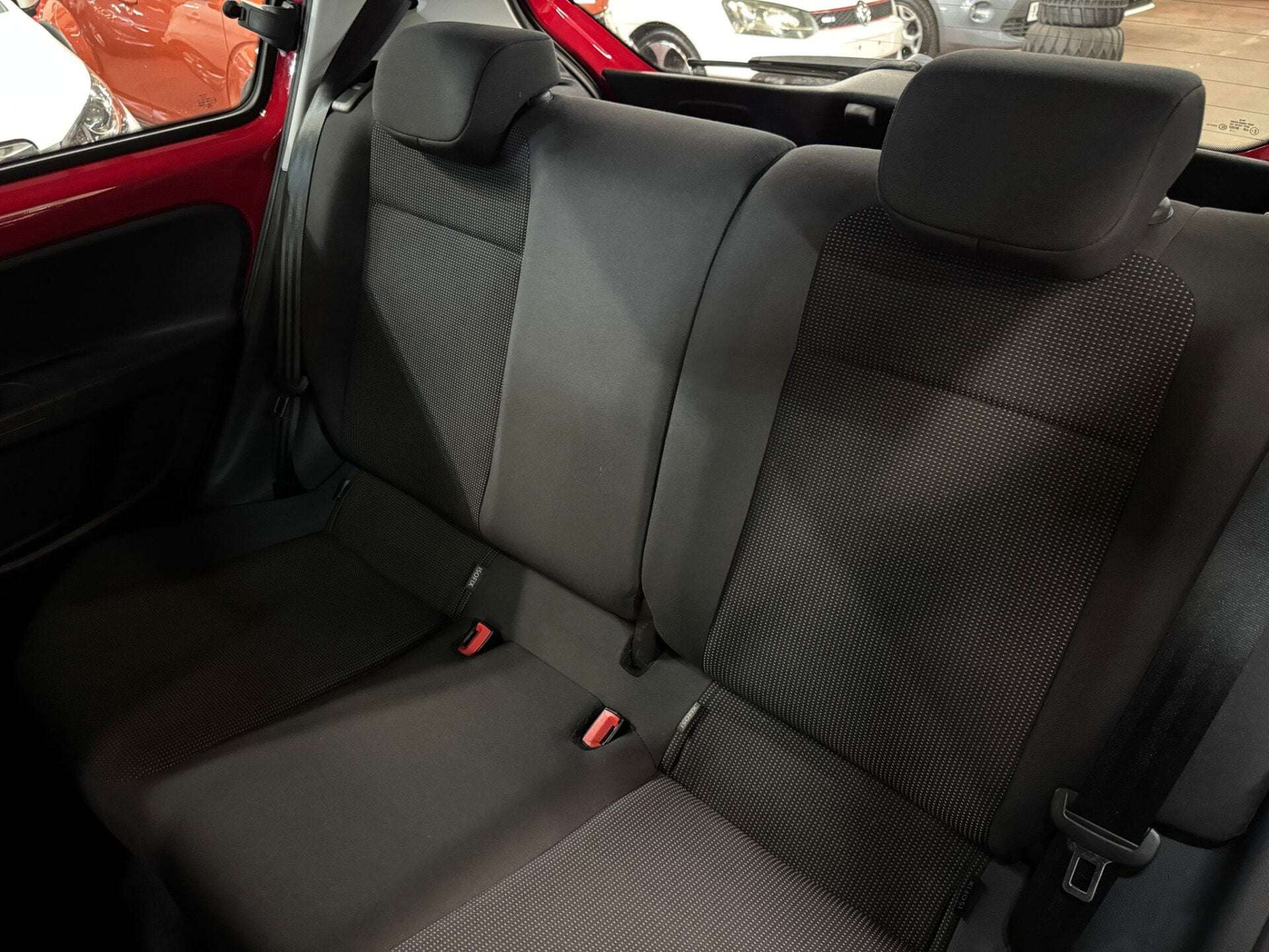 2016 VOLKSWAGEN UP 2016 VOLKSWAGEN UP