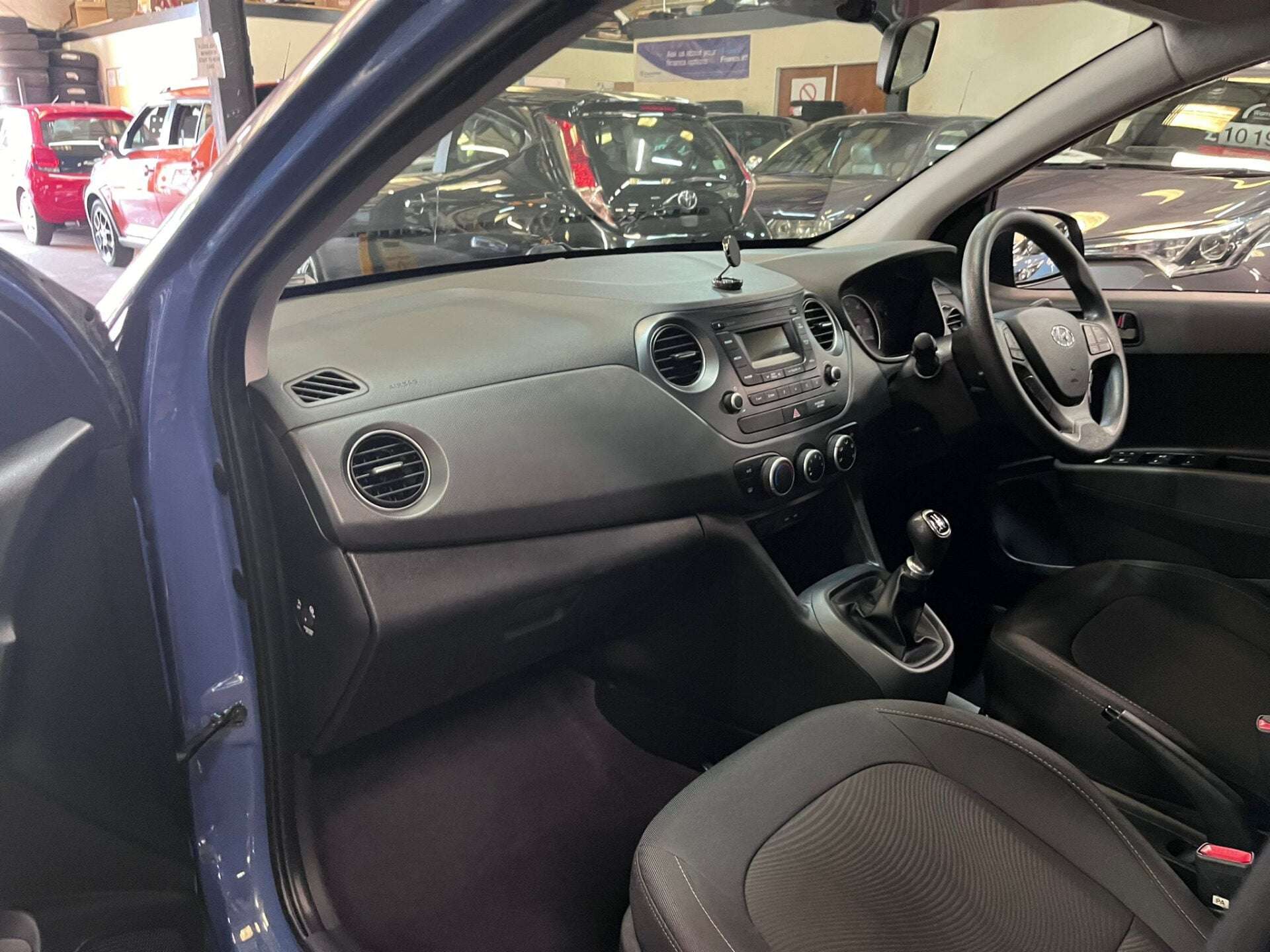 2017 HYUNDAI I10 2017 HYUNDAI I10