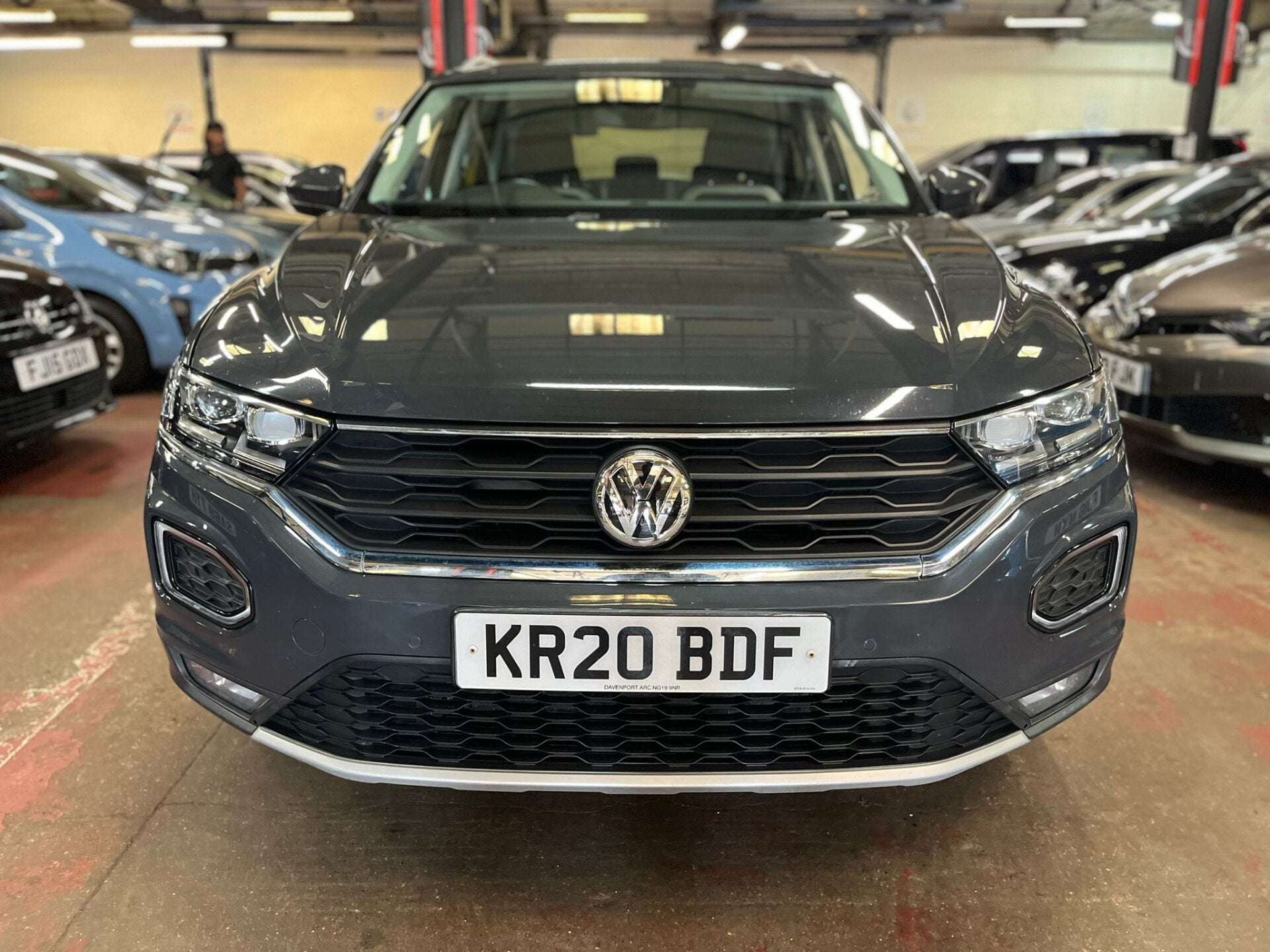 A 2020 VOLKSWAGEN T-ROC SEL TSI EVO DSG A 2020 VOLKSWAGEN T-ROC SEL TSI EVO DSG