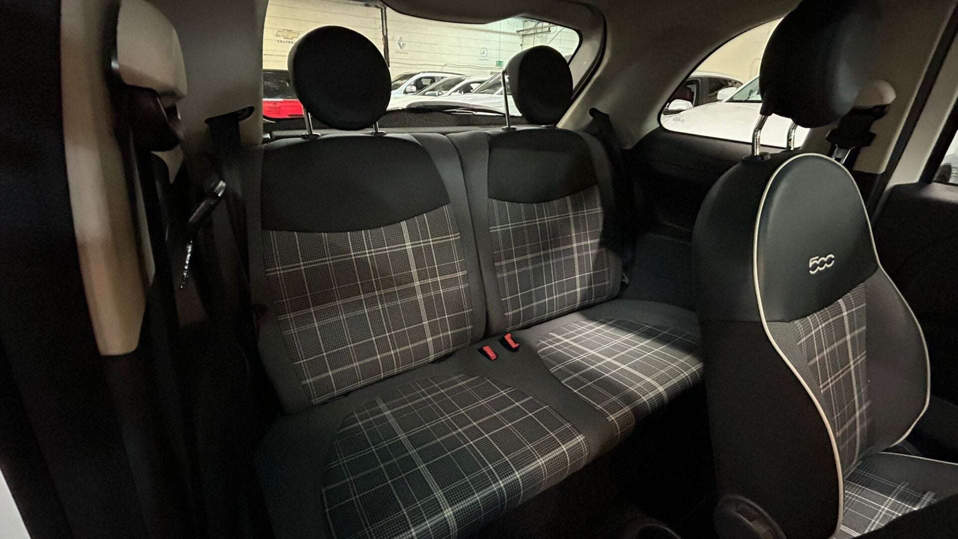 2016 FIAT 500 2016 FIAT 500