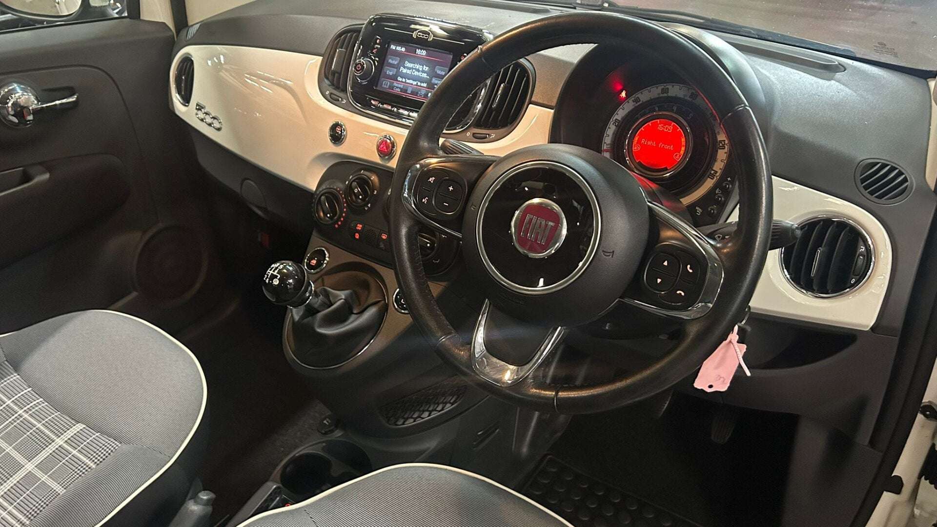 2016 FIAT 500 2016 FIAT 500
