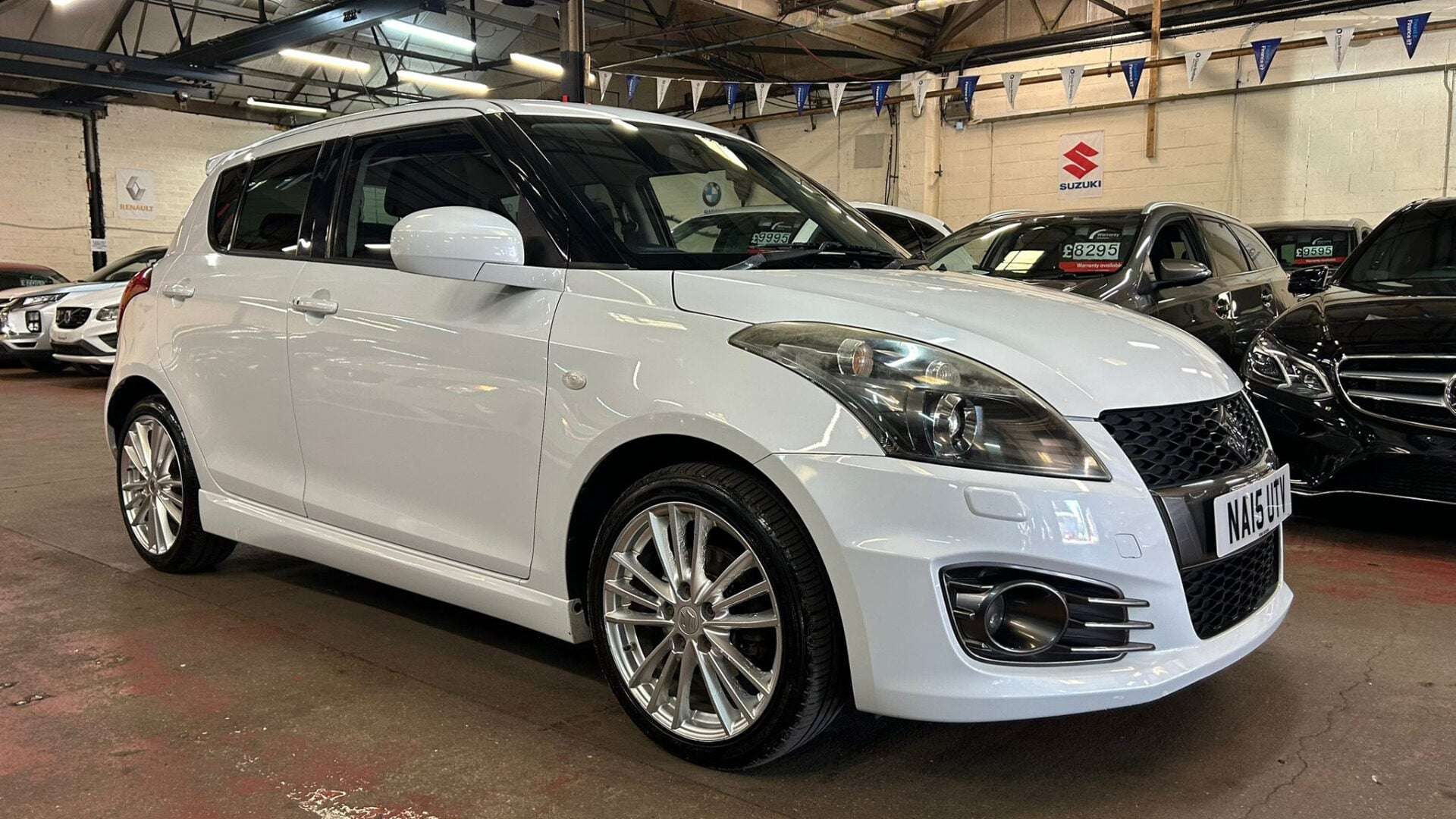 A 2015 SUZUKI SWIFT SPORT A 2015 SUZUKI SWIFT SPORT