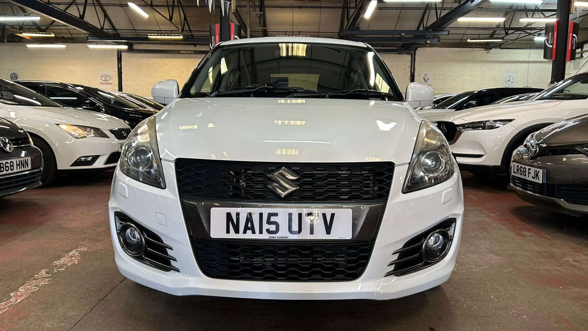 A 2015 SUZUKI SWIFT SPORT A 2015 SUZUKI SWIFT SPORT