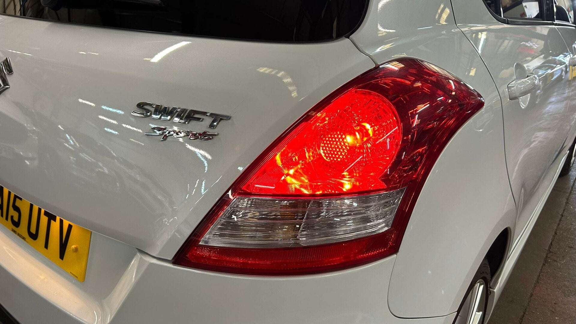 2015 SUZUKI SWIFT 2015 SUZUKI SWIFT