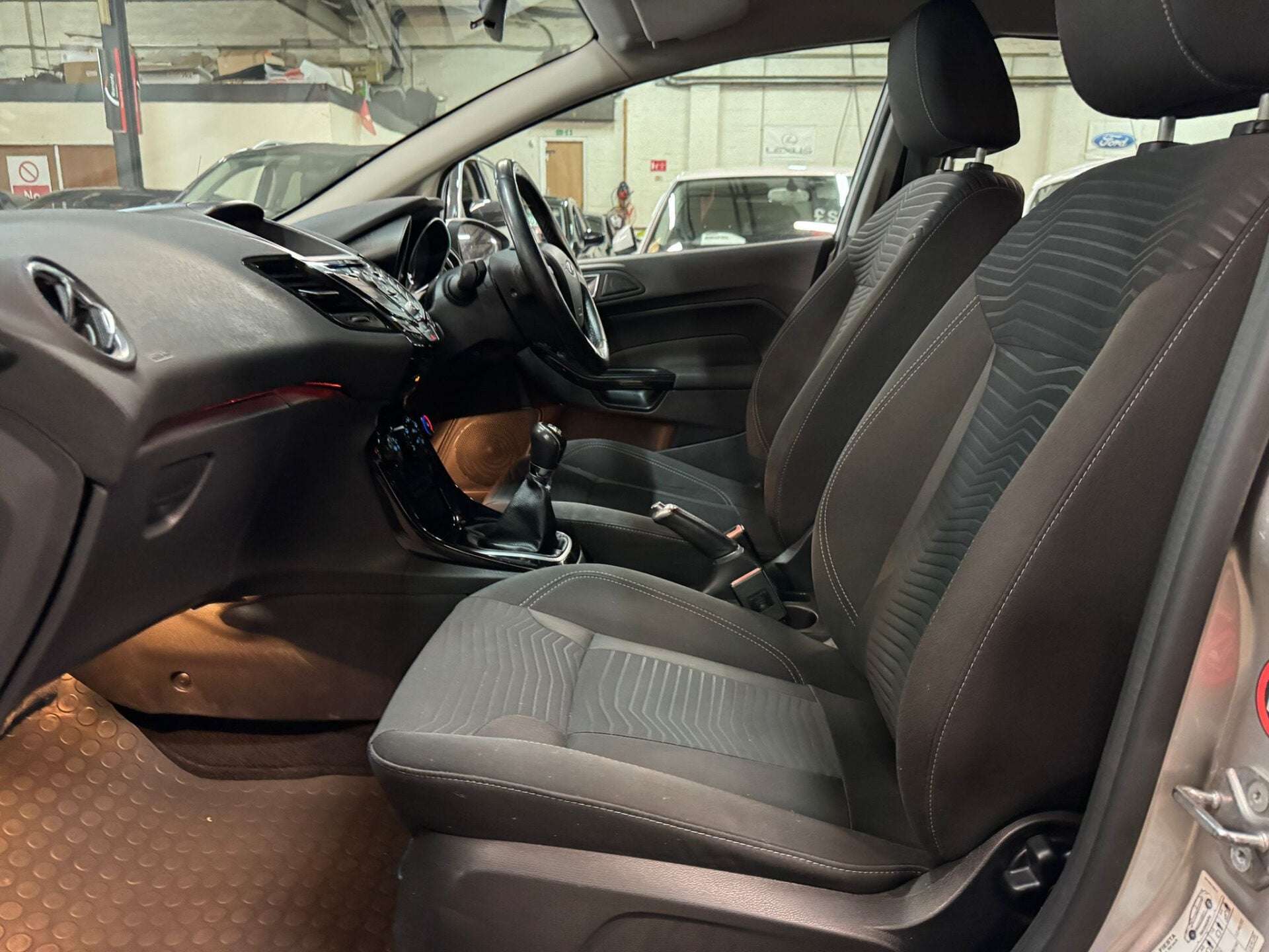 2015 FORD FIESTA 2015 FORD FIESTA