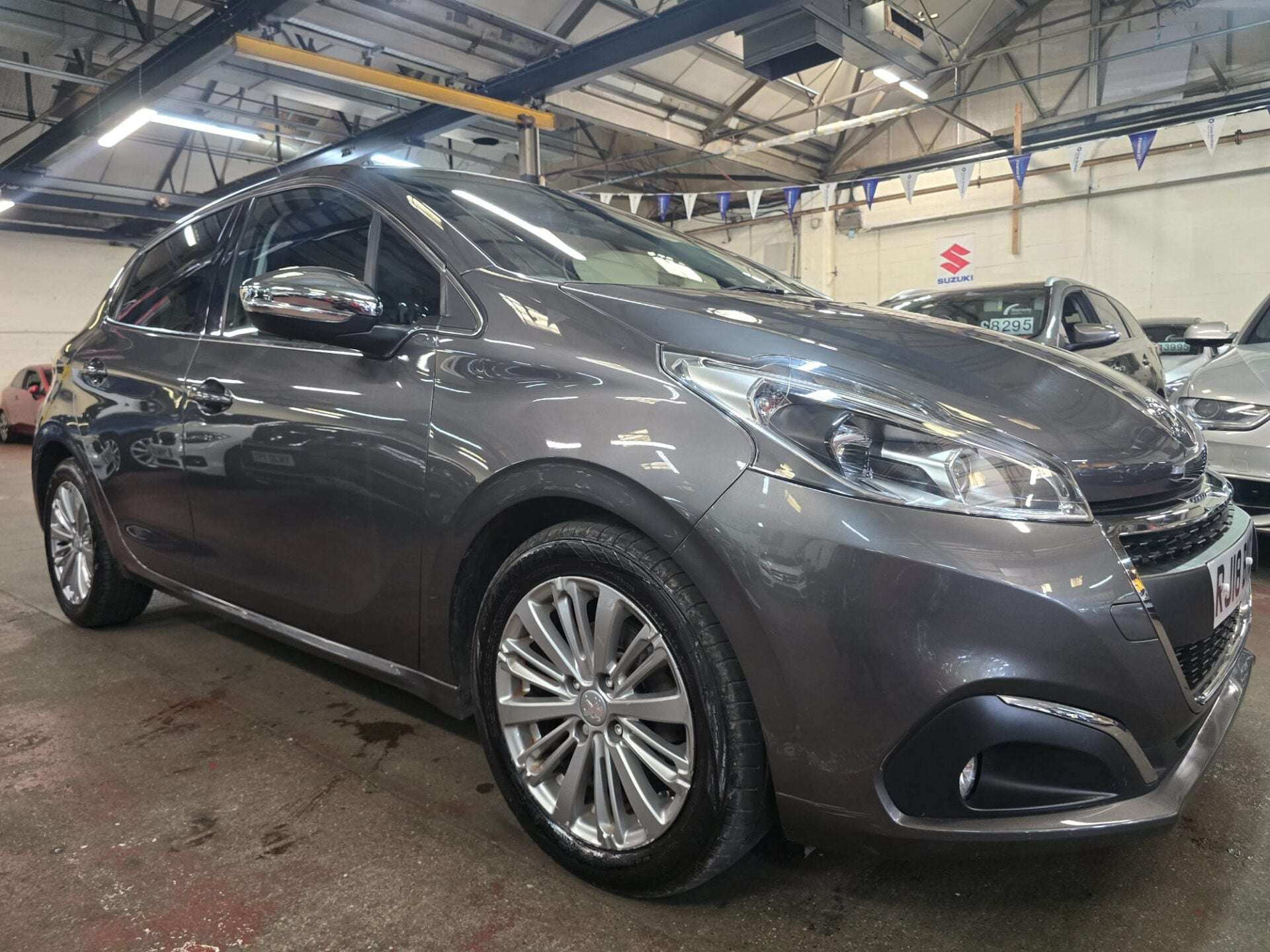 A 2018 PEUGEOT 208 PURETECH S/S ALLURE A 2018 PEUGEOT 208 PURETECH S/S ALLURE