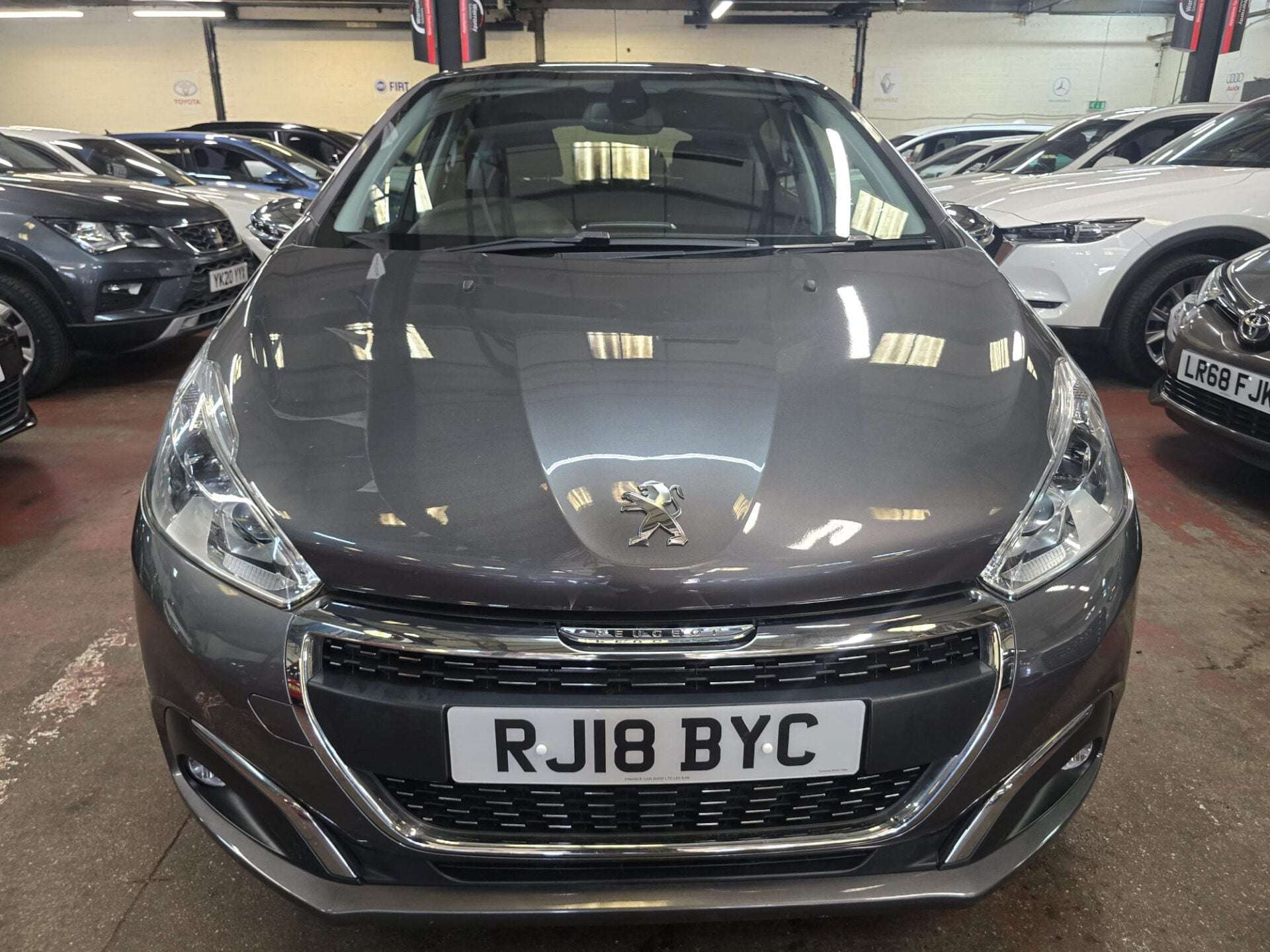 A 2018 PEUGEOT 208 PURETECH S/S ALLURE A 2018 PEUGEOT 208 PURETECH S/S ALLURE