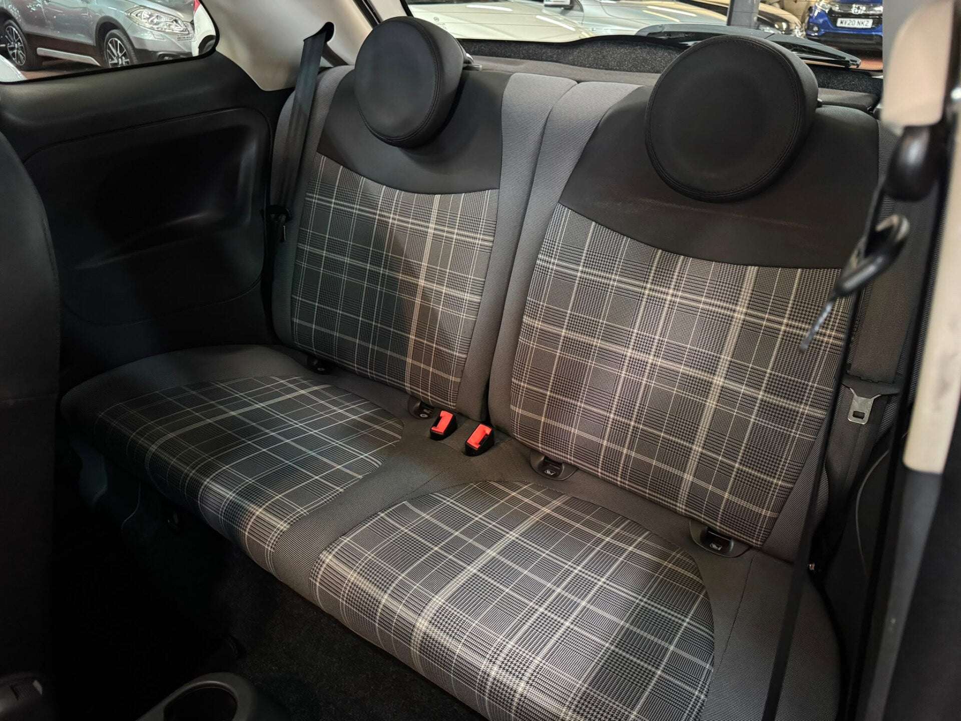 2017 FIAT 500 2017 FIAT 500