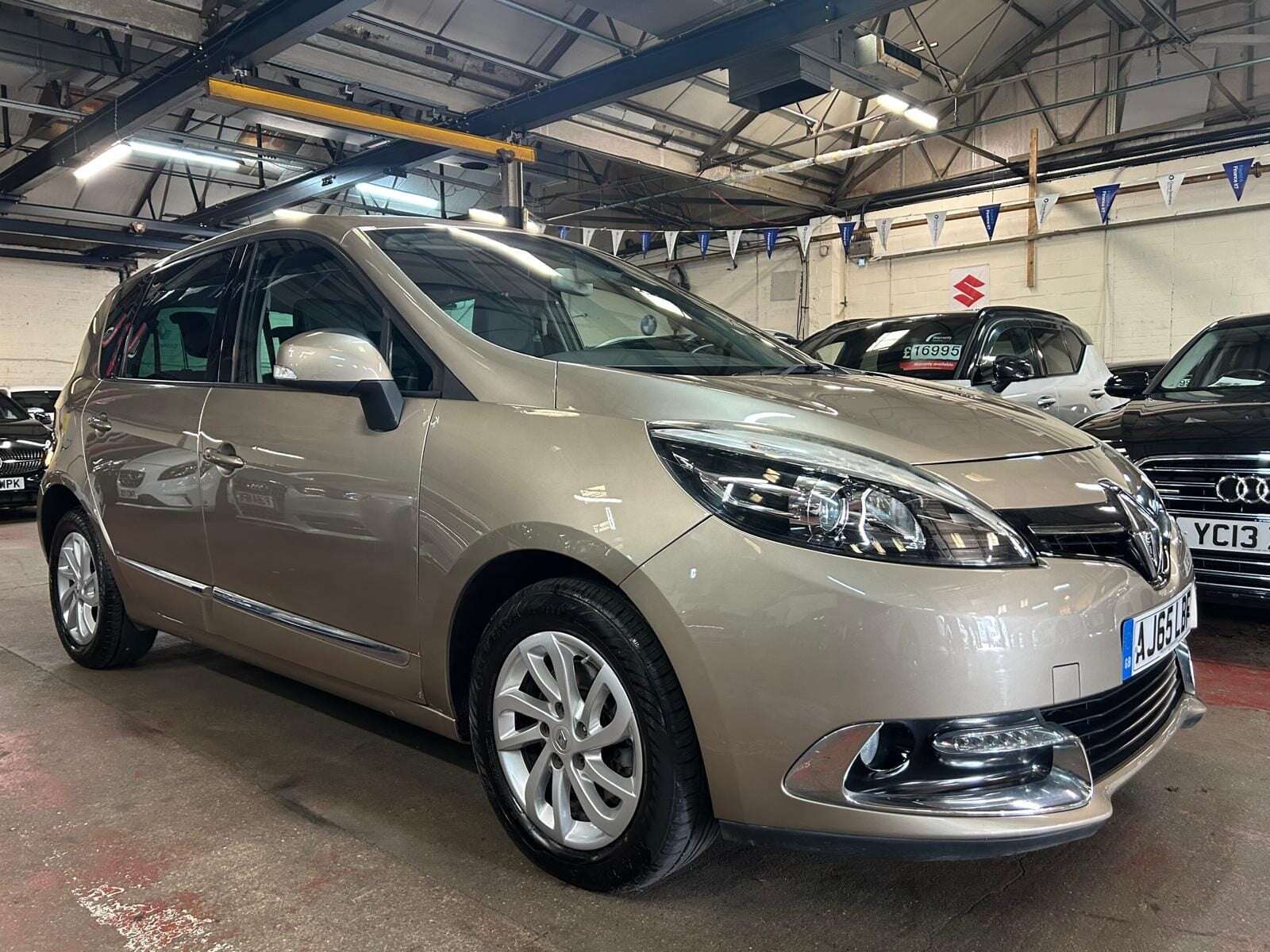 A 2016 RENAULT SCENIC DYNAMIQUE NAV DCI A 2016 RENAULT SCENIC DYNAMIQUE NAV DCI