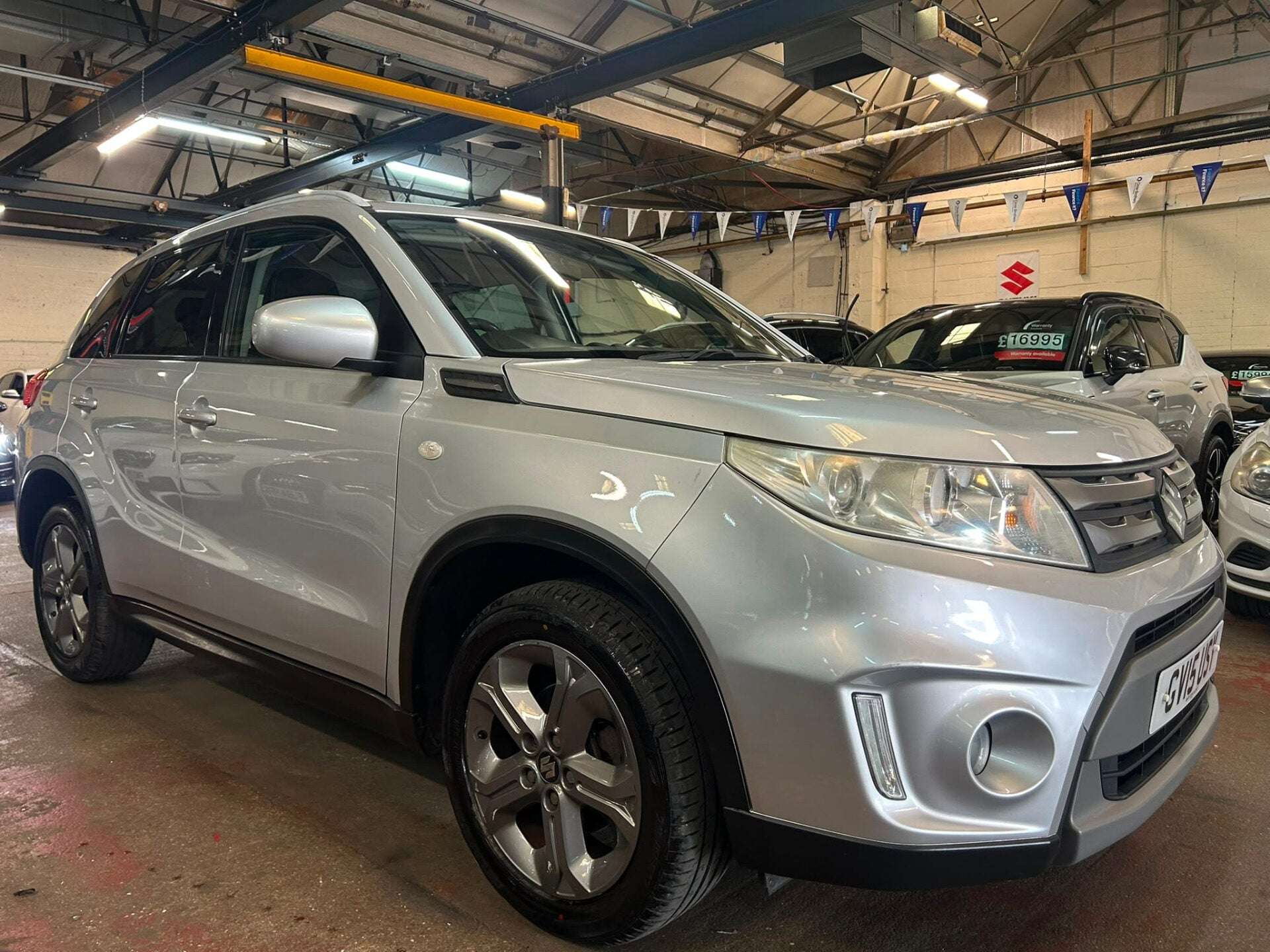 A 2015 SUZUKI VITARA SZ-T A 2015 SUZUKI VITARA SZ-T