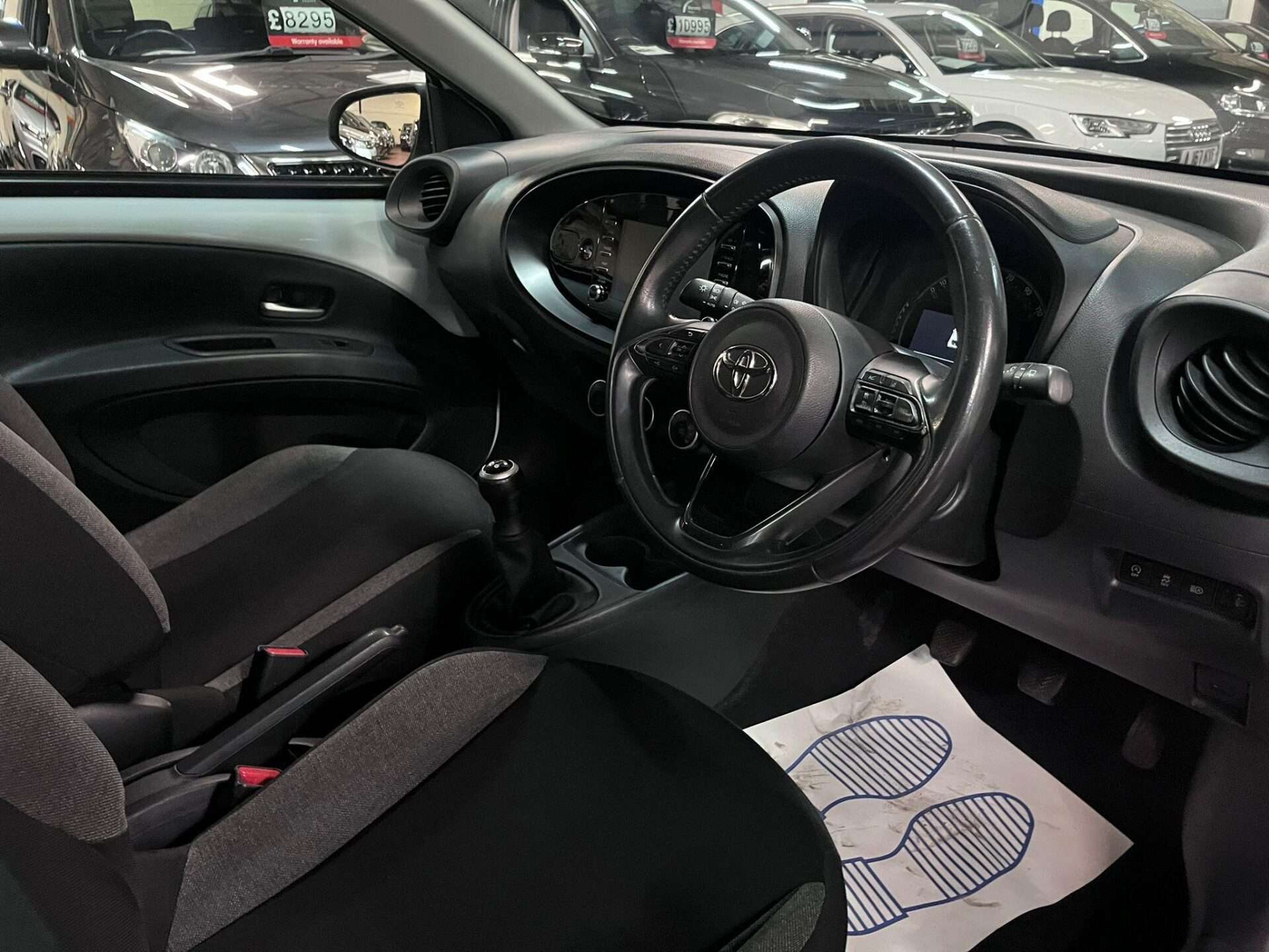 2022 TOYOTA AYGO X 2022 TOYOTA AYGO X