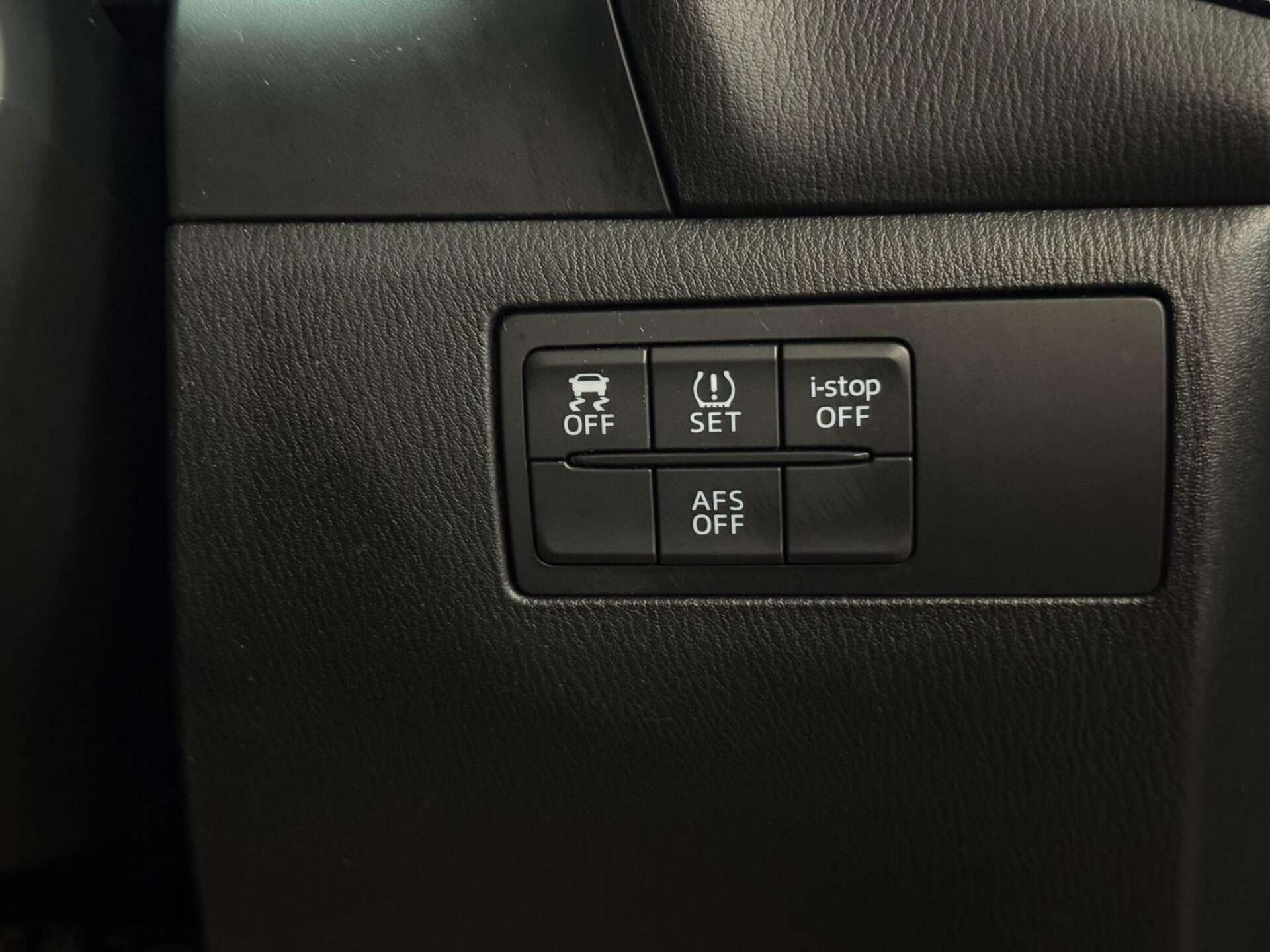 2015 MAZDA 3 2015 MAZDA 3