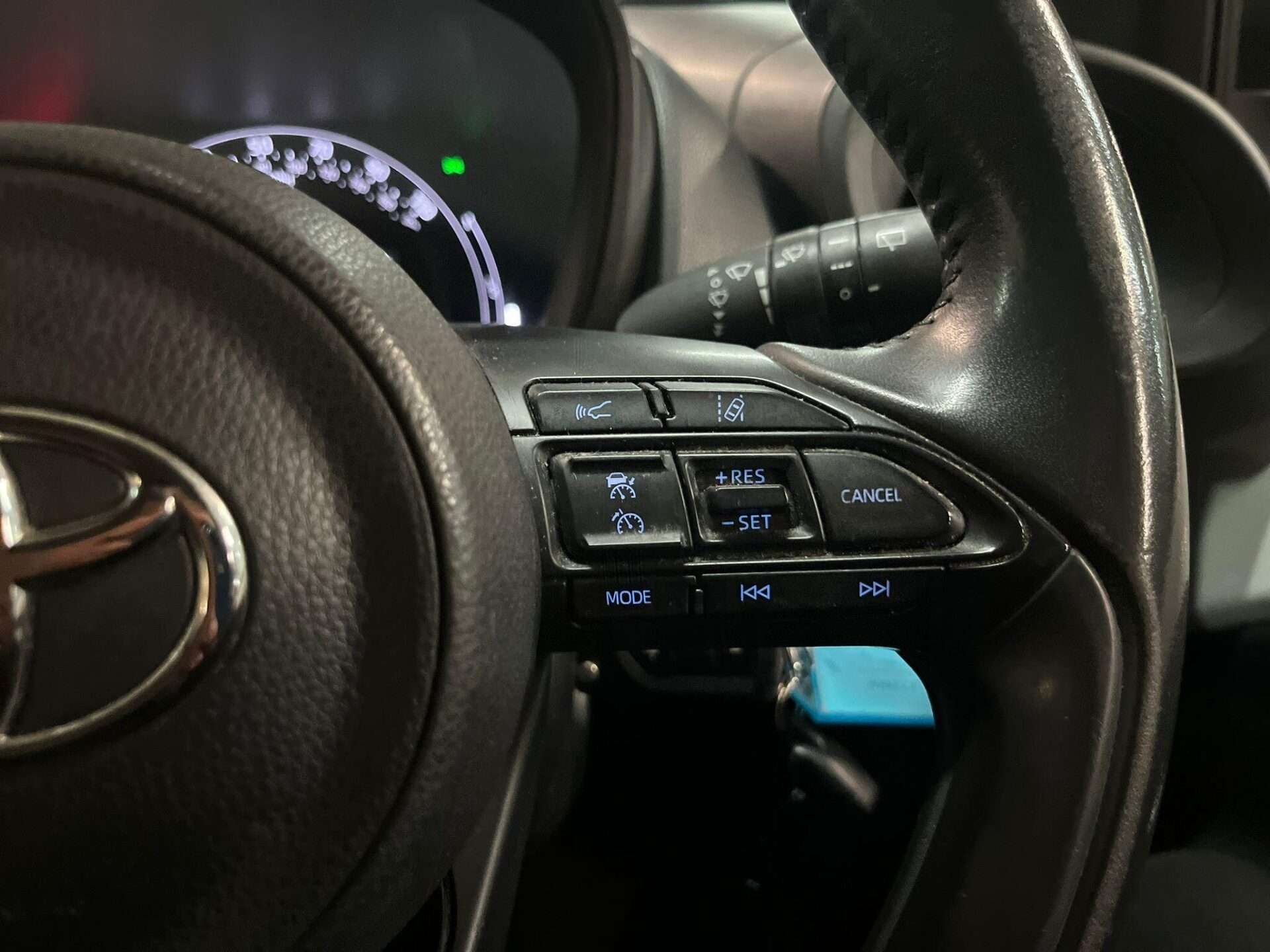 2022 TOYOTA AYGO X 2022 TOYOTA AYGO X