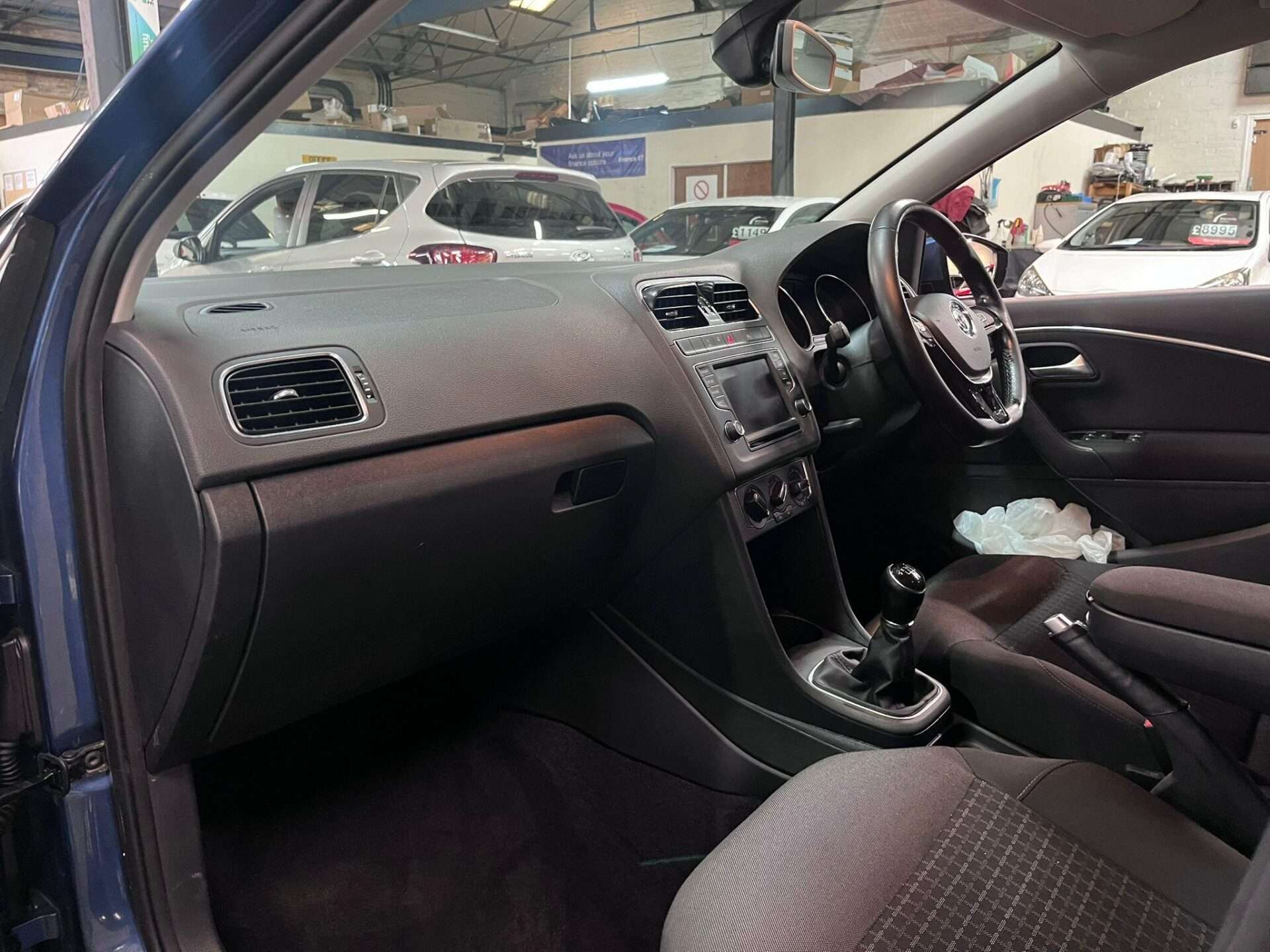 2017 VOLKSWAGEN POLO 2017 VOLKSWAGEN POLO