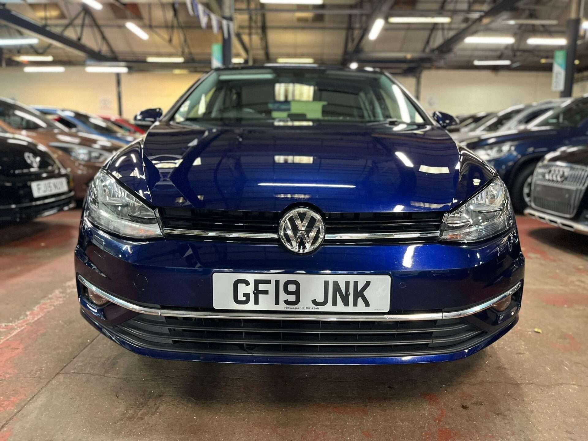 A 2019 VOLKSWAGEN GOLF 1.0 TSI Match DSG Euro 6 (s/s) 5dr A 2019 VOLKSWAGEN GOLF 1.0 TSI Match DSG Euro 6 (s/s) 5dr