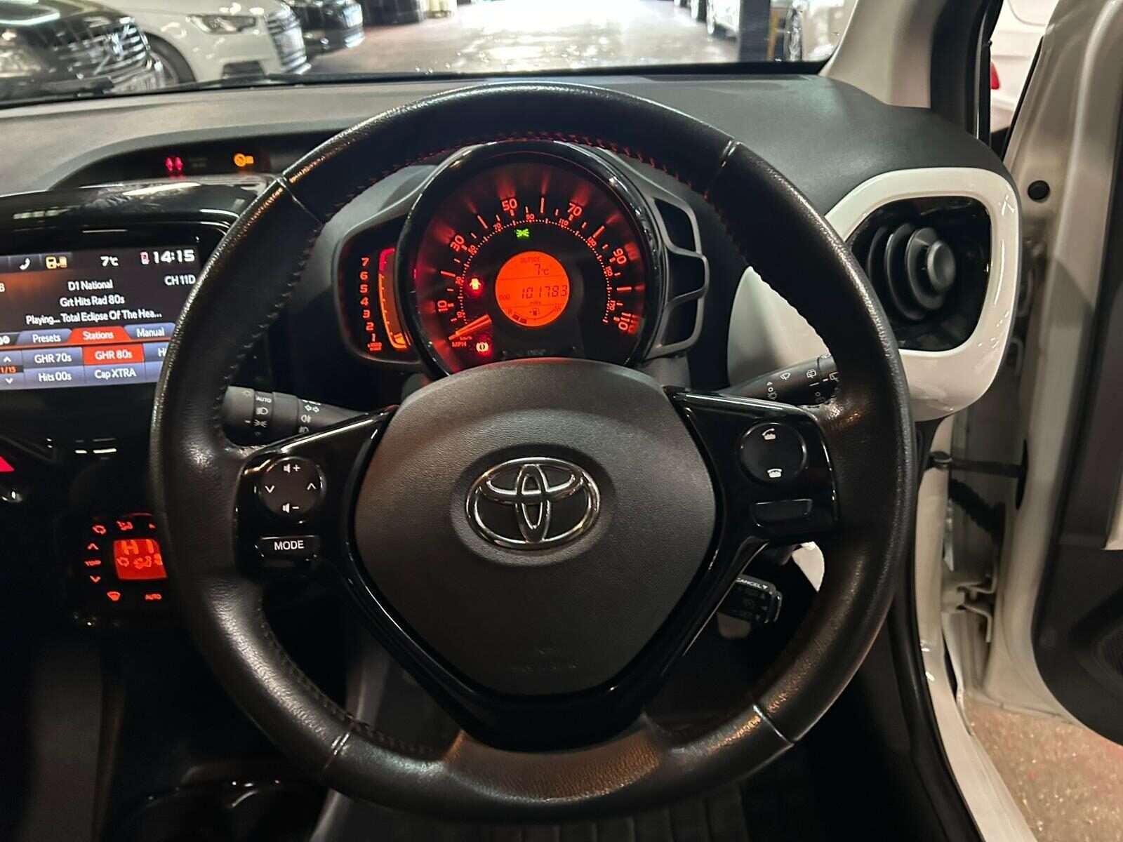 2017 TOYOTA AYGO 2017 TOYOTA AYGO