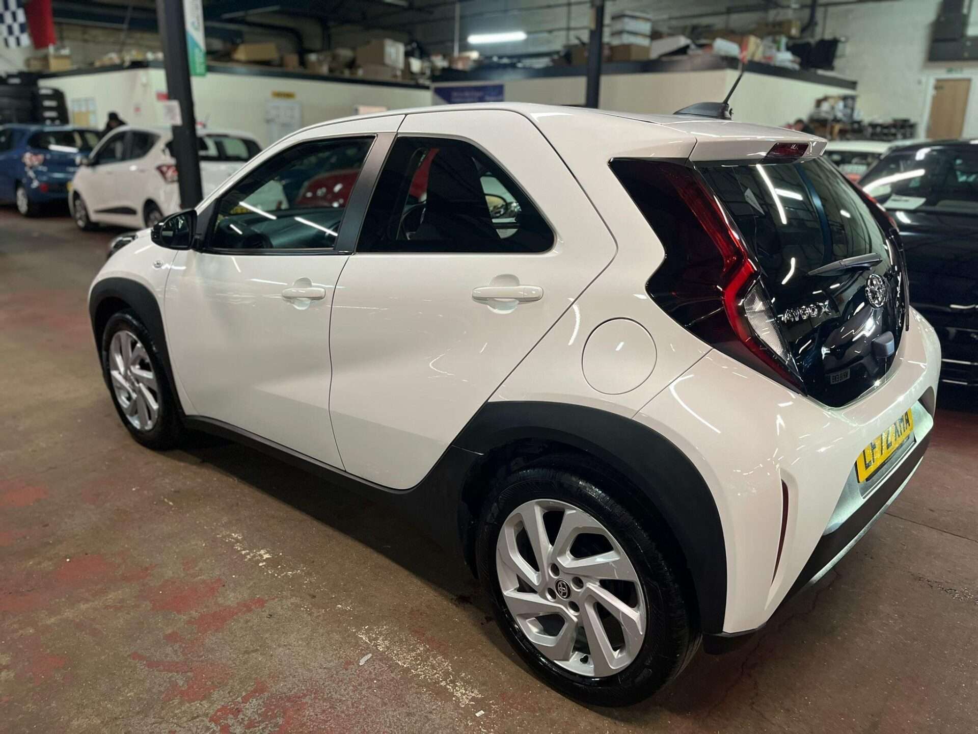 A 2022 TOYOTA AYGO X 1.0 VVT-i Pure Euro 6 (s/s) 5dr A 2022 TOYOTA AYGO X 1.0 VVT-i Pure Euro 6 (s/s) 5dr