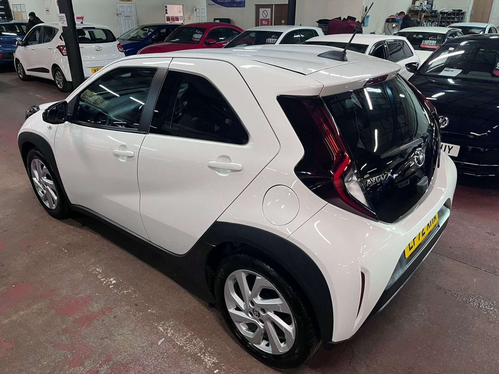 2022 TOYOTA AYGO X 2022 TOYOTA AYGO X