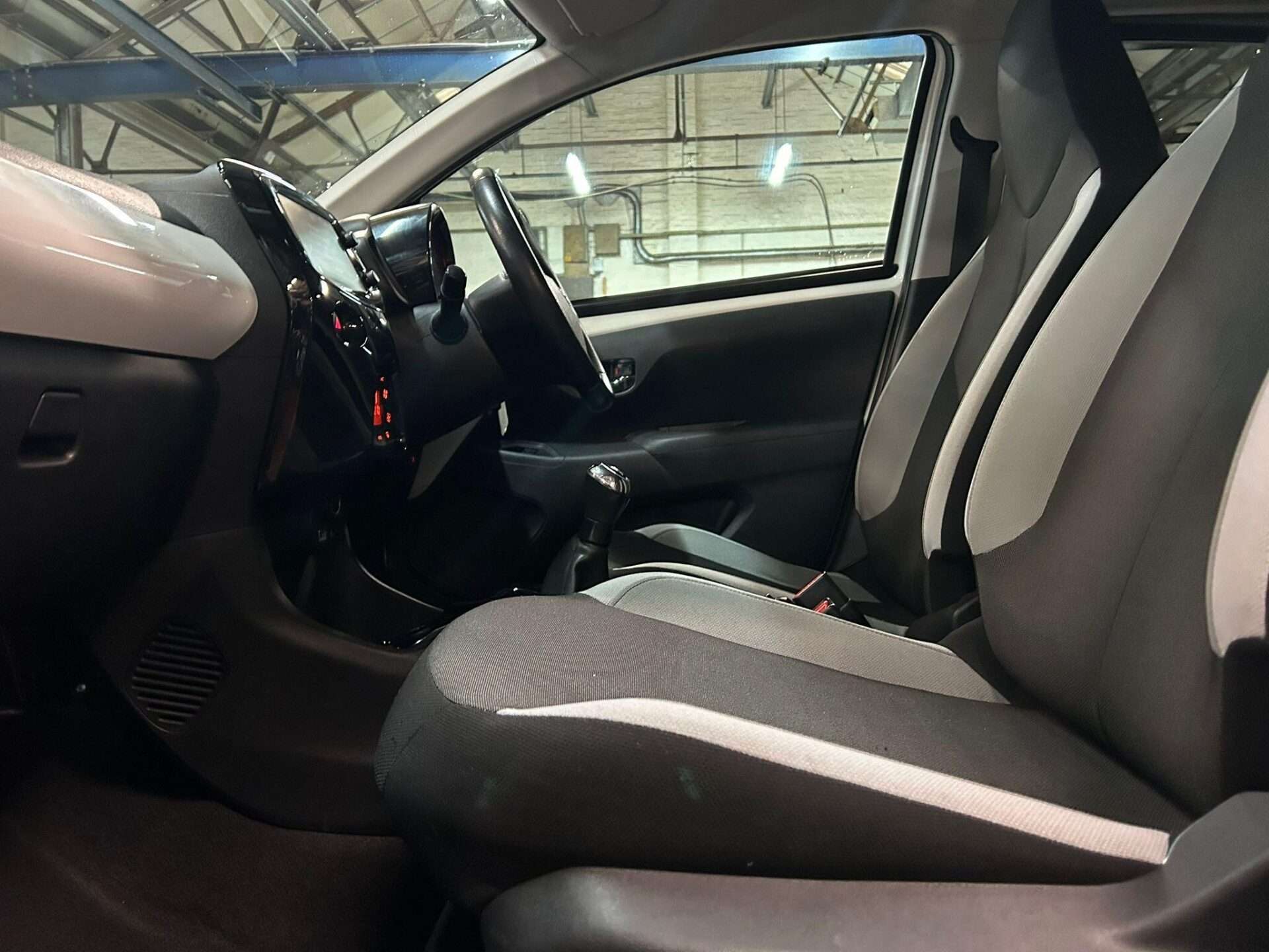 2017 TOYOTA AYGO 2017 TOYOTA AYGO