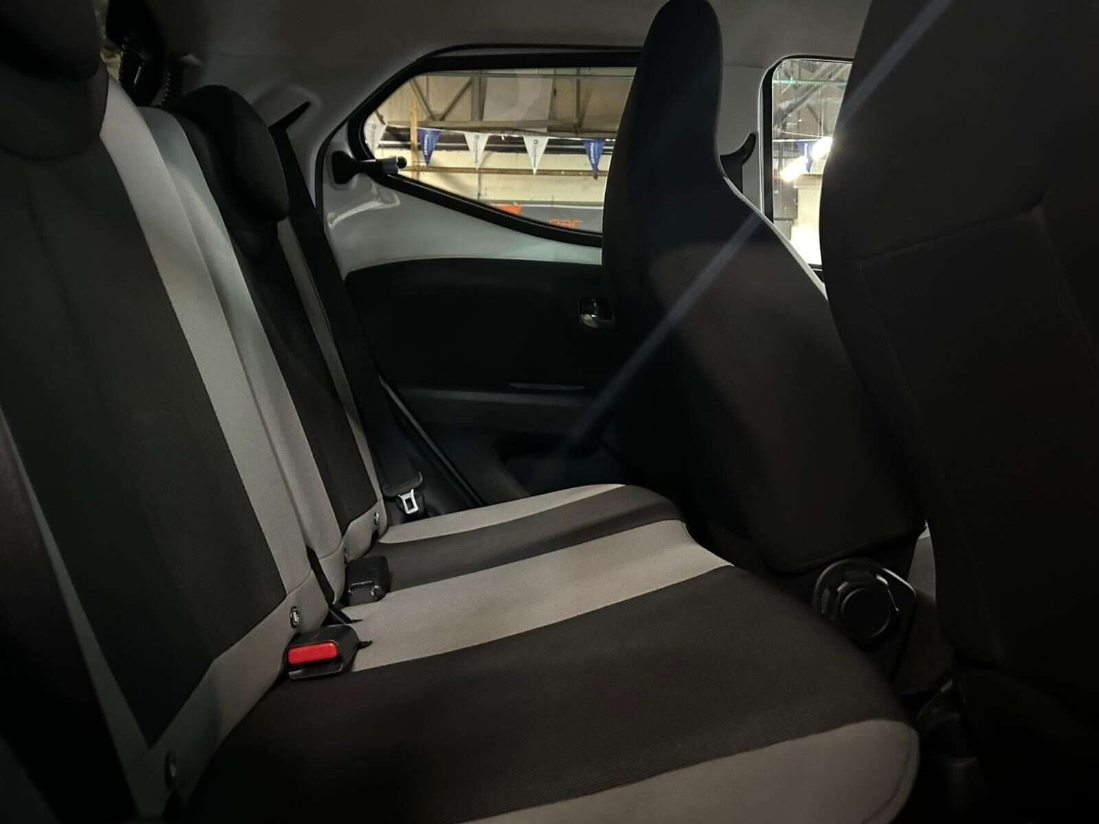 2017 TOYOTA AYGO 2017 TOYOTA AYGO