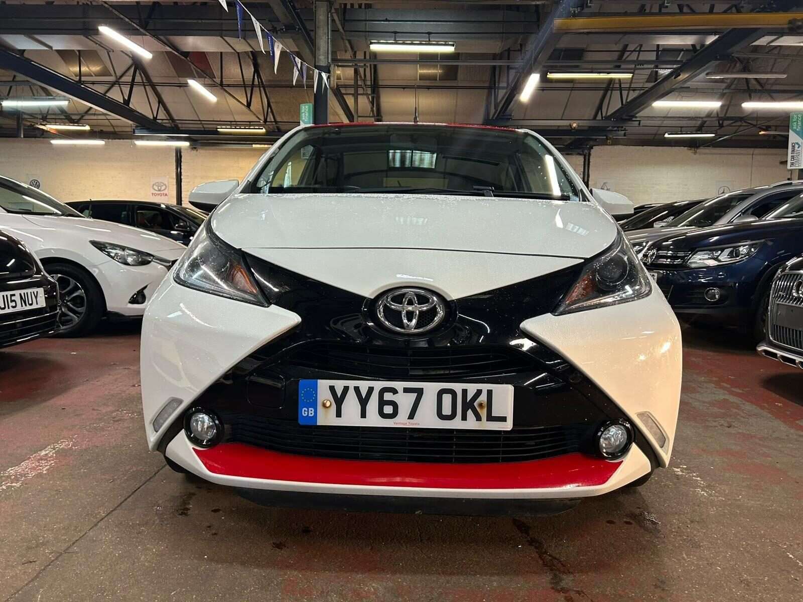 A 2017 TOYOTA AYGO 1.0 VVT-i x-press Euro 6 5dr A 2017 TOYOTA AYGO 1.0 VVT-i x-press Euro 6 5dr