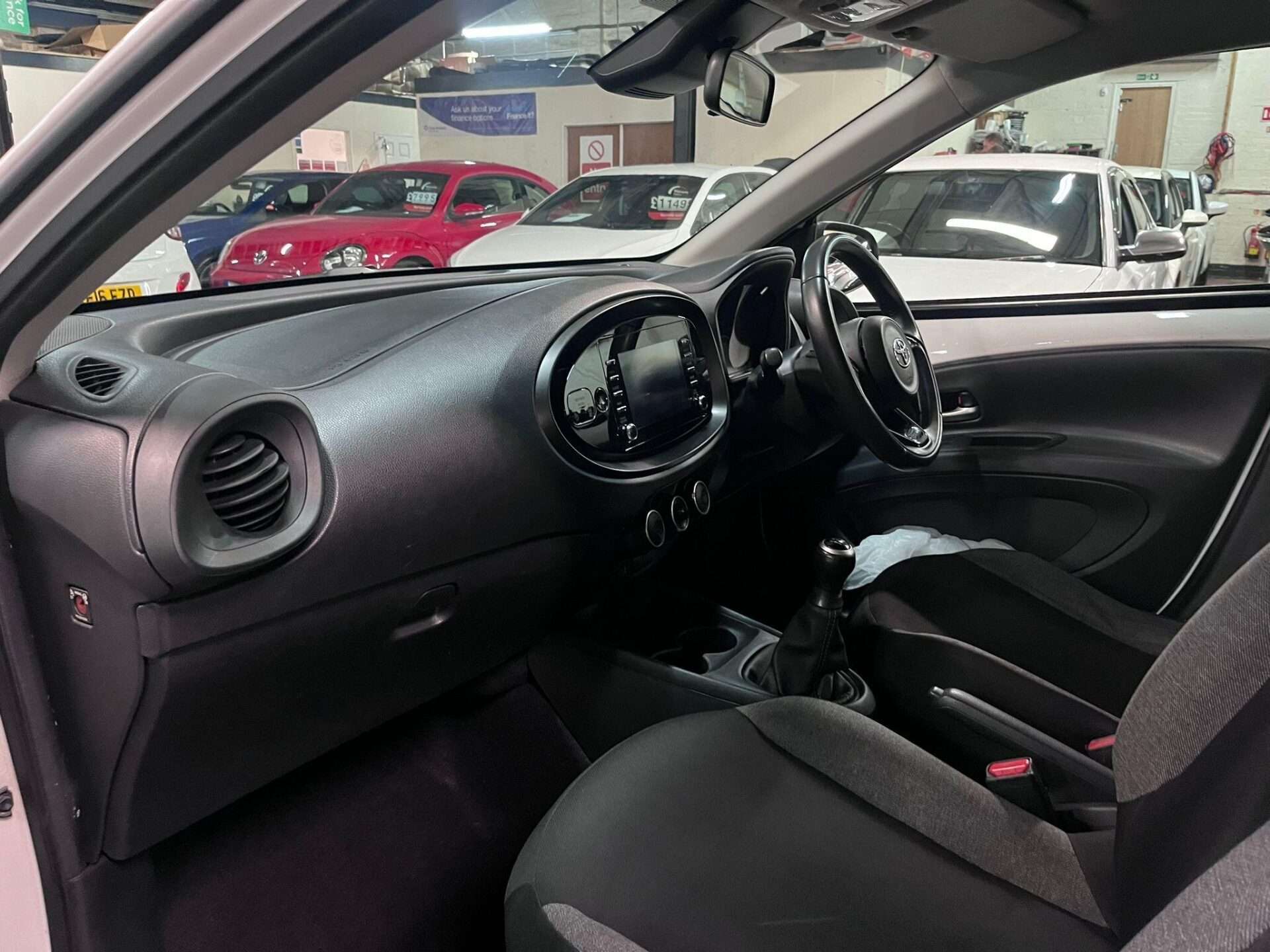 2022 TOYOTA AYGO X 2022 TOYOTA AYGO X