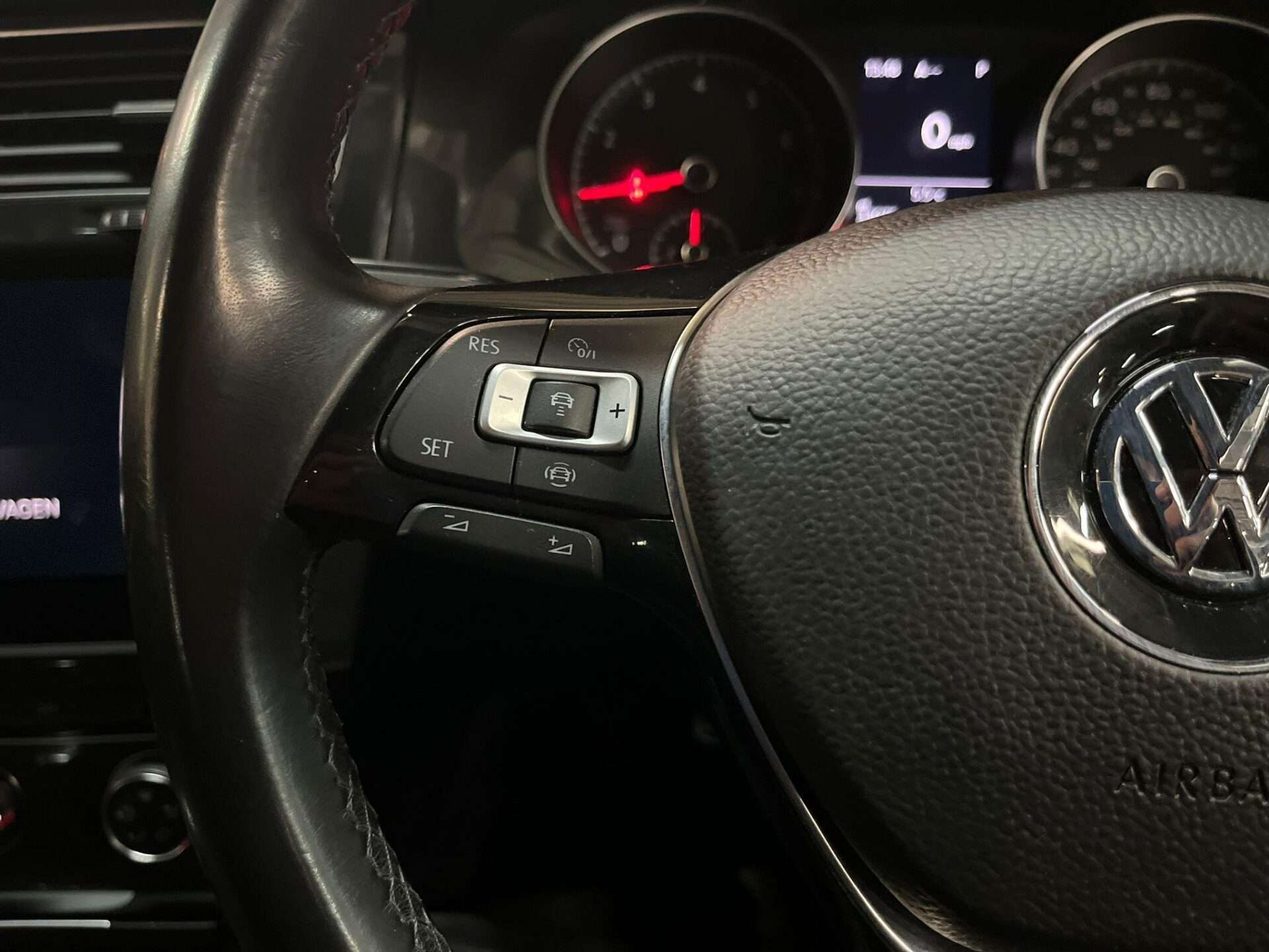 2019 VOLKSWAGEN GOLF 2019 VOLKSWAGEN GOLF