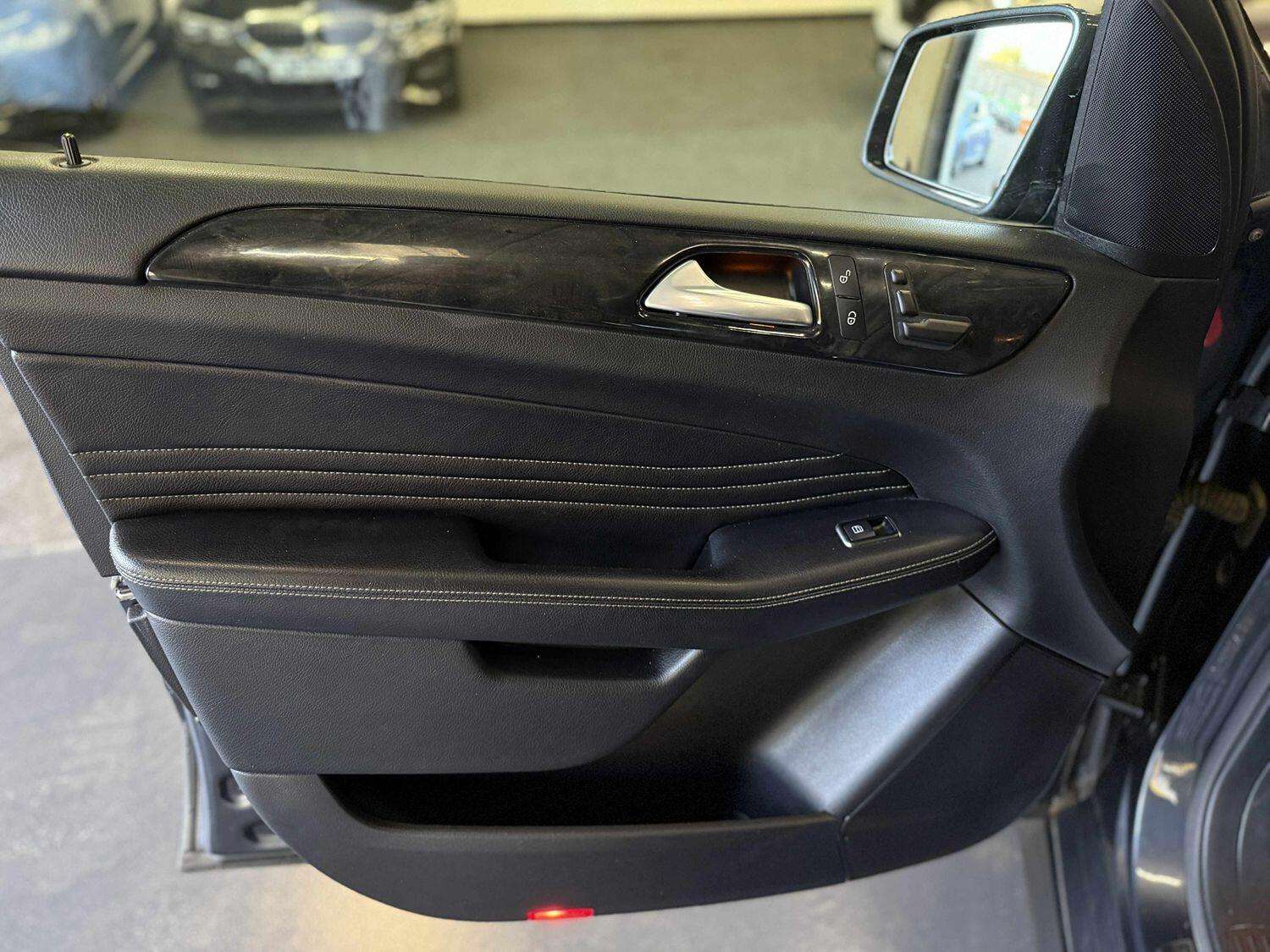 2012 MERCEDES-BENZ M CLASS 2012 MERCEDES-BENZ M CLASS