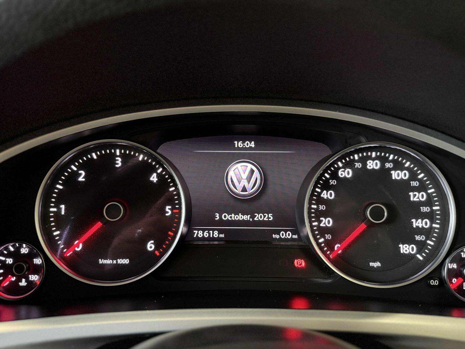 2017 VOLKSWAGEN TOUAREG 2017 VOLKSWAGEN TOUAREG