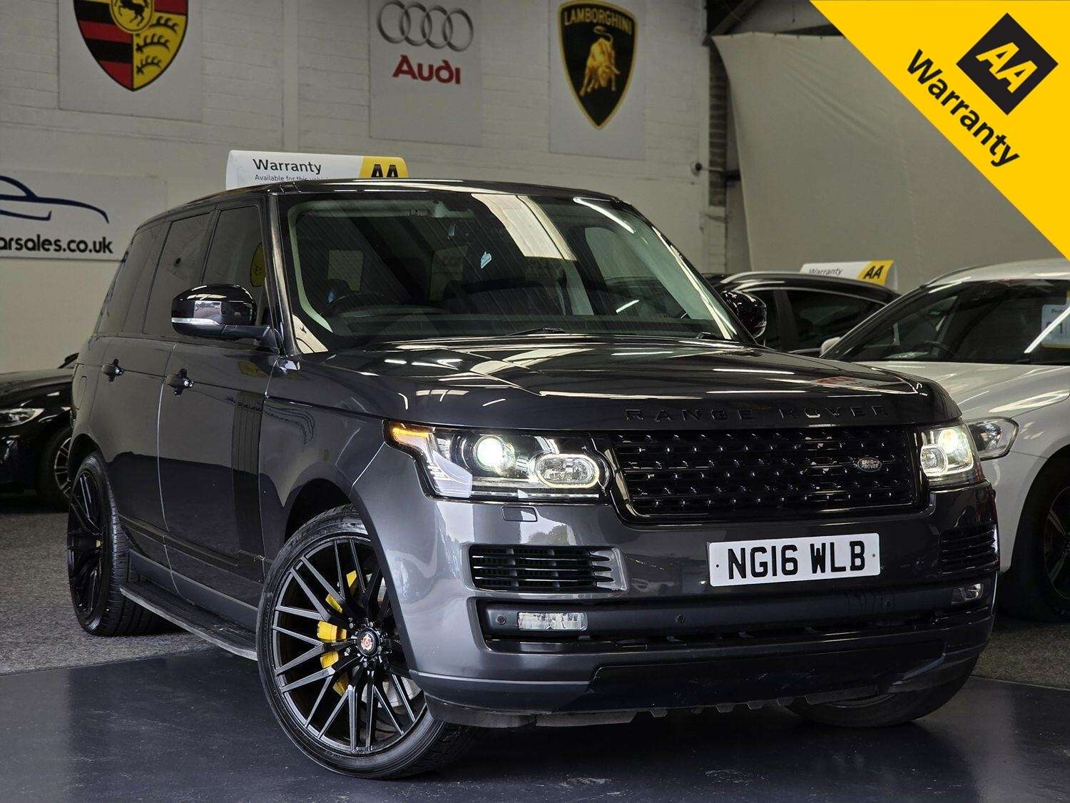 A 2016 LAND ROVER RANGE ROVER 4.4 SD V8 Vogue SE A 2016 LAND ROVER RANGE ROVER 4.4 SD V8 Vogue SE