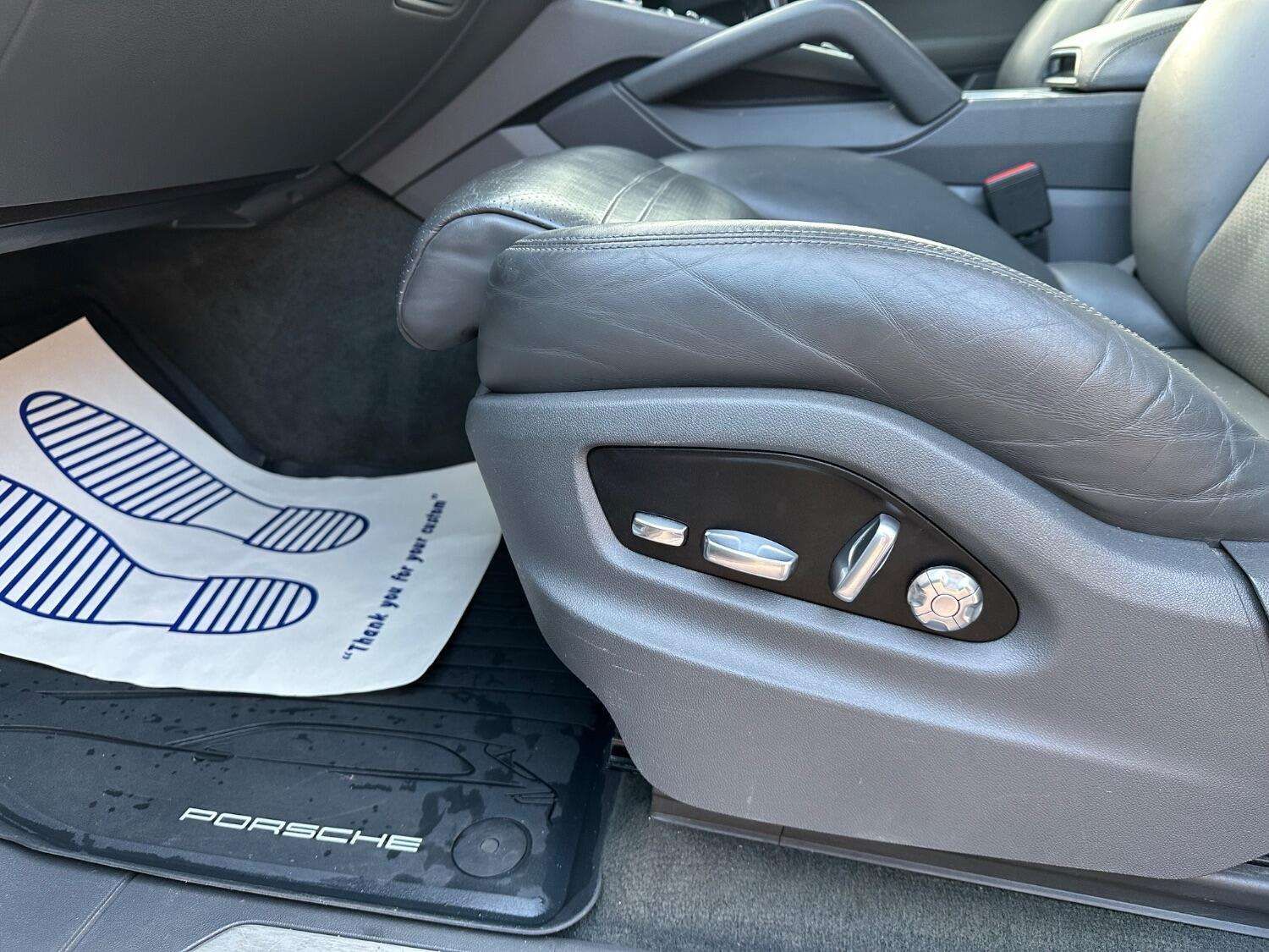 2019 PORSCHE CAYENNE 2019 PORSCHE CAYENNE