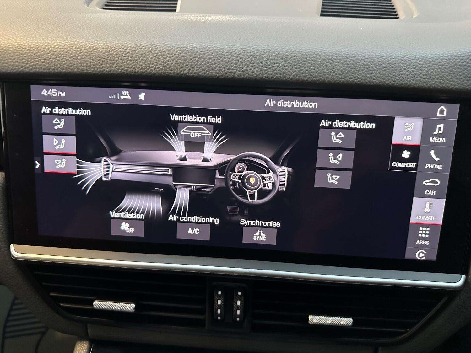 2019 PORSCHE CAYENNE 2019 PORSCHE CAYENNE